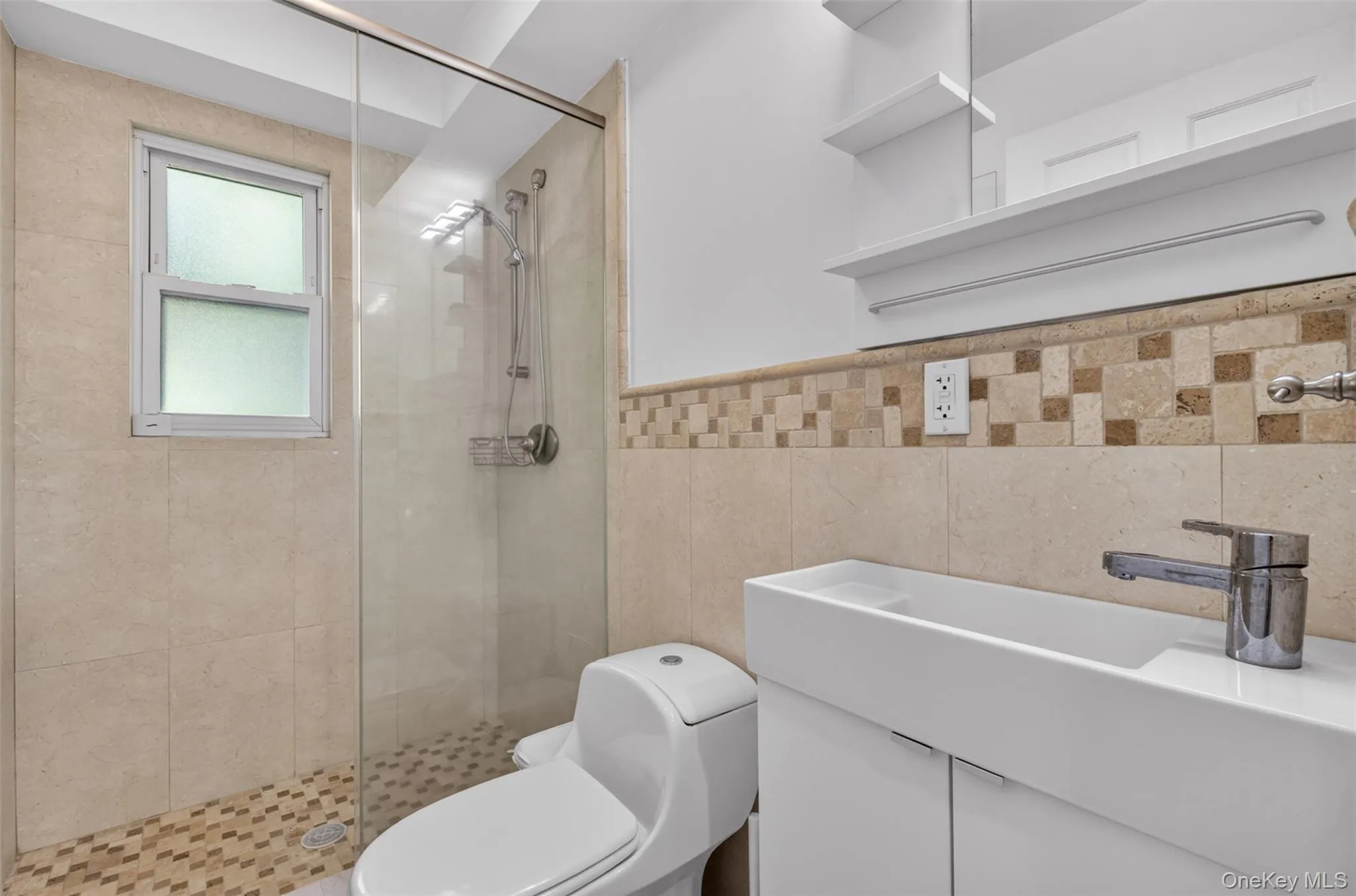 60 Plymouth Road, North Hempstead, NY, 5 Bedrooms Bedrooms, 14 Rooms Rooms,4 BathroomsBathrooms,Residential,For Rent,Plymouth,0,1012053 60 Plymouth Road, North Hempstead, NY, 5 Bedrooms Bedrooms, 14 Rooms Rooms,4 BathroomsBathrooms,Residential,For Rent,Plymouth,0,1012053