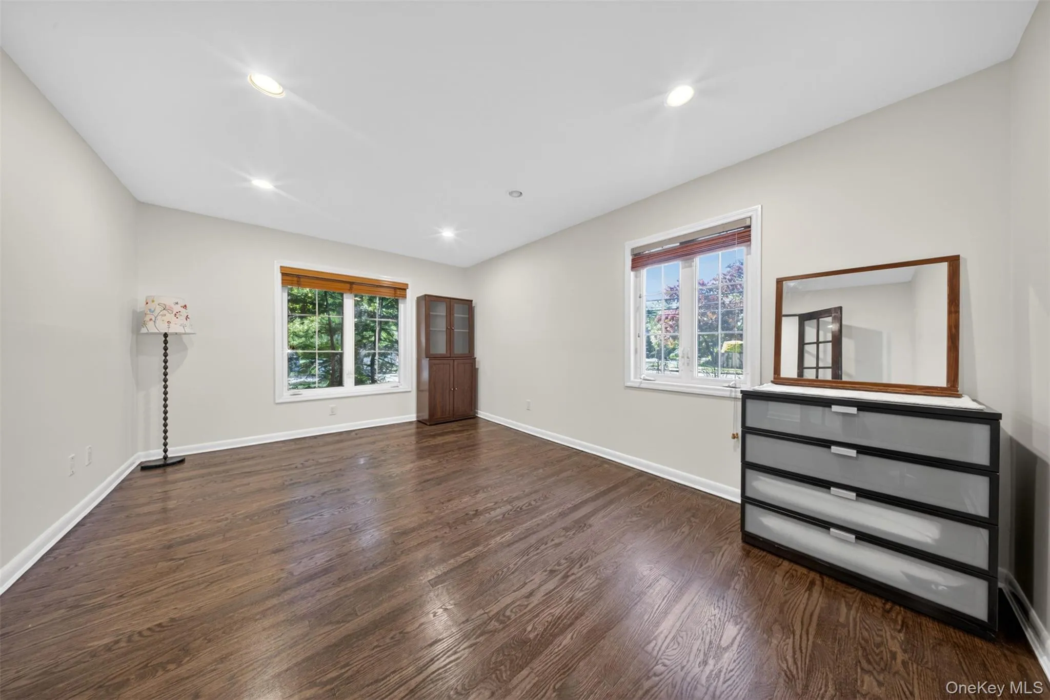 60 Plymouth Road, North Hempstead, NY, 5 Bedrooms Bedrooms, 14 Rooms Rooms,4 BathroomsBathrooms,Residential,For Rent,Plymouth,0,1012053 60 Plymouth Road, North Hempstead, NY, 5 Bedrooms Bedrooms, 14 Rooms Rooms,4 BathroomsBathrooms,Residential,For Rent,Plymouth,0,1012053