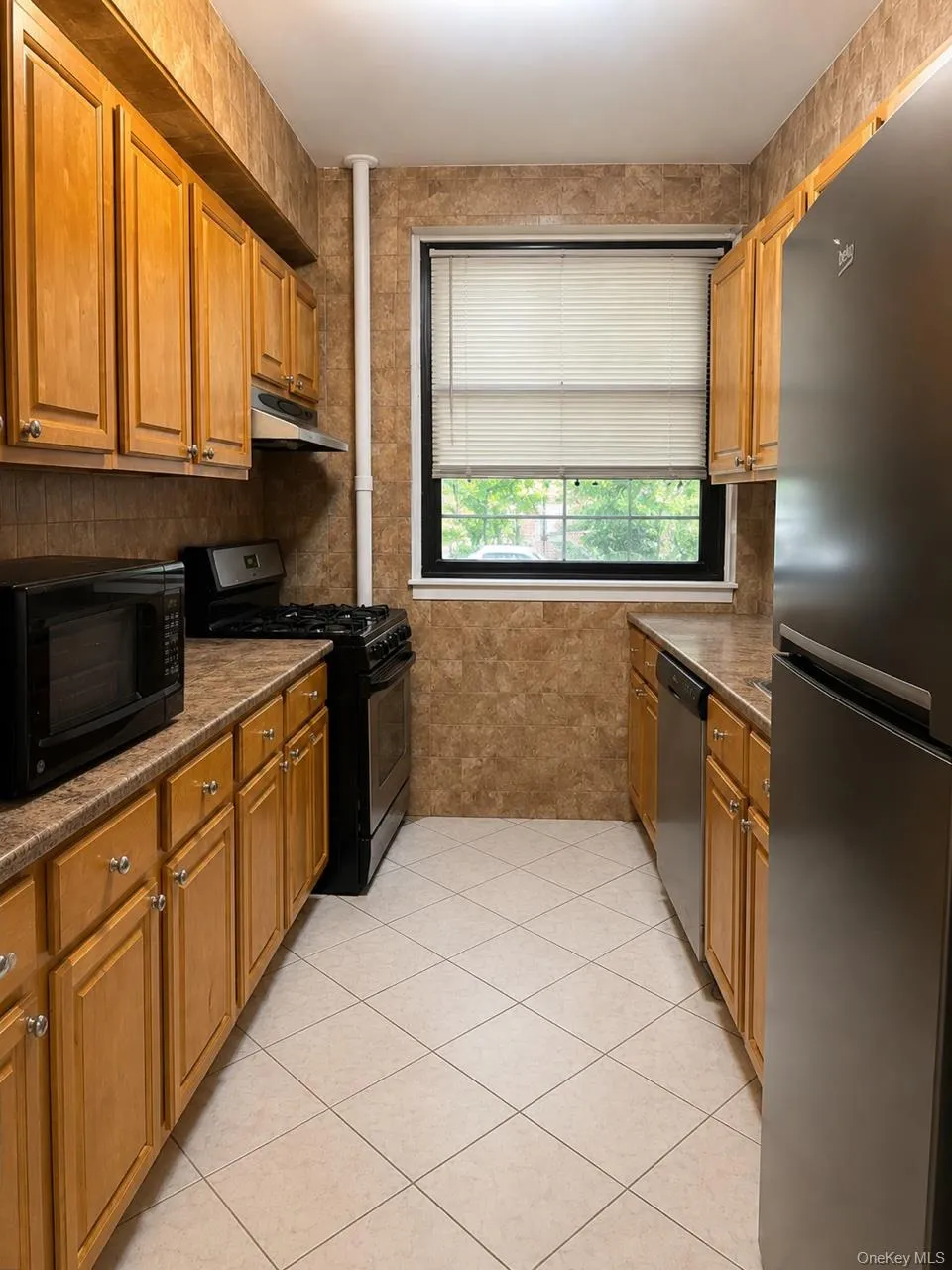 98-25 64th Road, New York, NY, 2 Bedrooms Bedrooms, 4 Rooms Rooms,1 BathroomBathrooms,Residential Lease,For Rent,64th,0,1012055 98-25 64th Road, New York, NY, 2 Bedrooms Bedrooms, 4 Rooms Rooms,1 BathroomBathrooms,Residential Lease,For Rent,64th,0,1012055