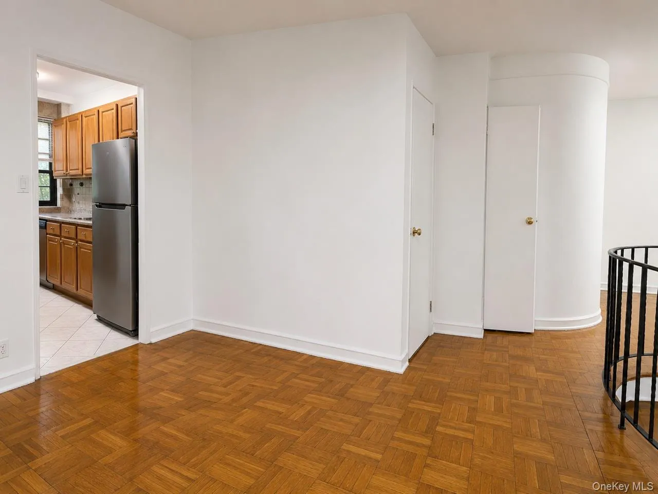 98-25 64th Road, New York, NY, 2 Bedrooms Bedrooms, 4 Rooms Rooms,1 BathroomBathrooms,Residential Lease,For Rent,64th,0,1012055 98-25 64th Road, New York, NY, 2 Bedrooms Bedrooms, 4 Rooms Rooms,1 BathroomBathrooms,Residential Lease,For Rent,64th,0,1012055