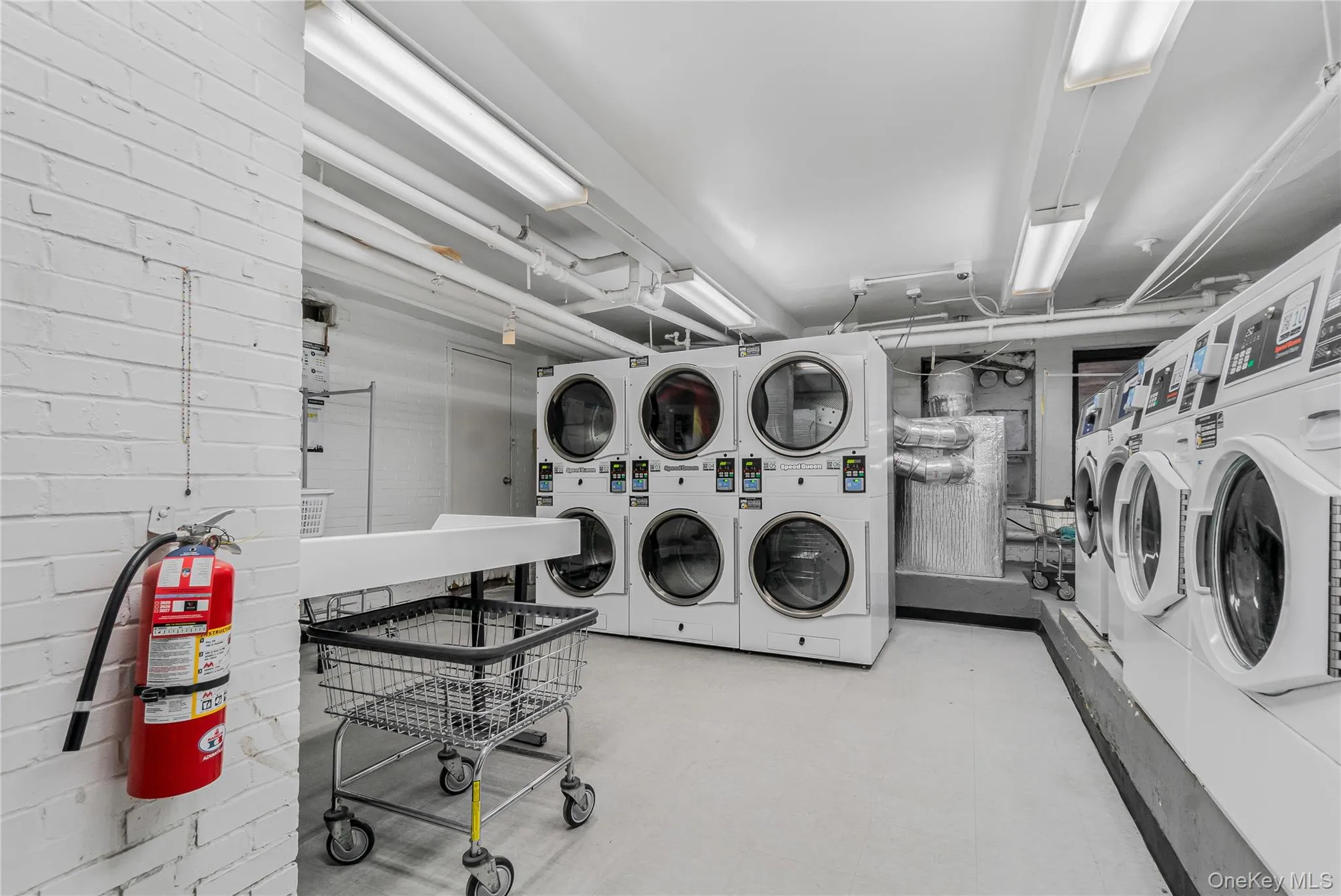 101 Lafayette Avenue, New York, NY, 3 Rooms Rooms,1 BathroomBathrooms,Residential,For Rent,Lafayette,0,1012061 101 Lafayette Avenue, New York, NY, 3 Rooms Rooms,1 BathroomBathrooms,Residential,For Rent,Lafayette,0,1012061