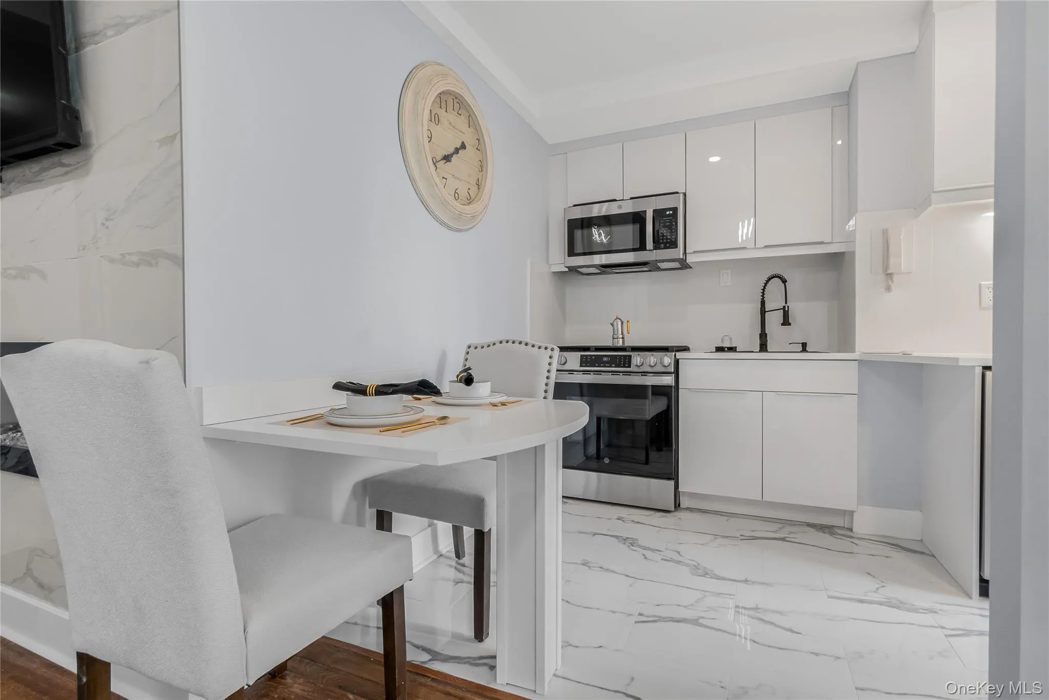 101 Lafayette Avenue, New York, NY, 3 Rooms Rooms,1 BathroomBathrooms,Residential,For Rent,Lafayette,0,1012061 101 Lafayette Avenue, New York, NY, 3 Rooms Rooms,1 BathroomBathrooms,Residential,For Rent,Lafayette,0,1012061