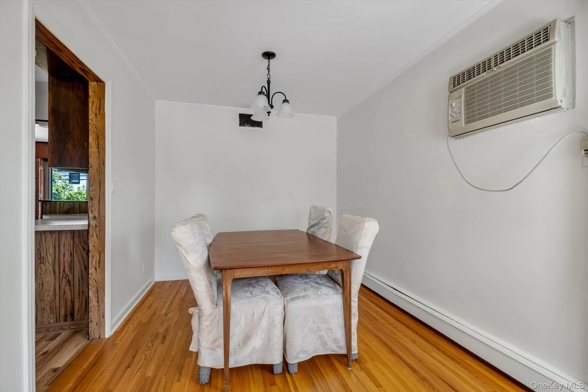 106 Campbell Street, North Hempstead, NY, 4 Bedrooms Bedrooms, 5 Rooms Rooms,2 BathroomsBathrooms,Residential,For Rent,Campbell,0,1012064 106 Campbell Street, North Hempstead, NY, 4 Bedrooms Bedrooms, 5 Rooms Rooms,2 BathroomsBathrooms,Residential,For Rent,Campbell,0,1012064