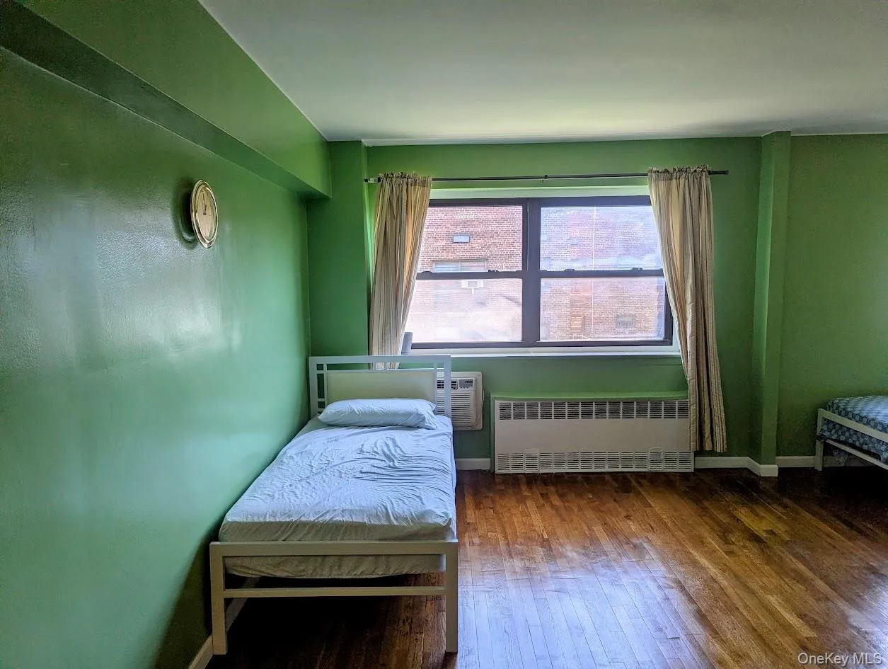 94-31 60 Ave, New York, NY, 2 Rooms Rooms,1 BathroomBathrooms,Residential,For Rent,60 Ave,0,1012071 94-31 60 Ave, New York, NY, 2 Rooms Rooms,1 BathroomBathrooms,Residential,For Rent,60 Ave,0,1012071