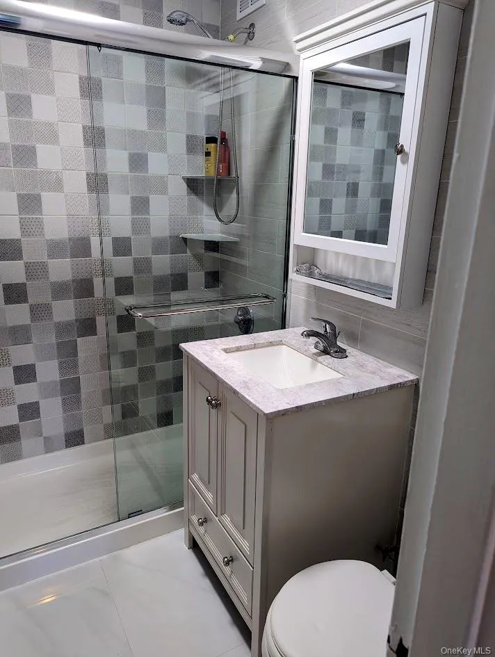 94-31 60 Ave, New York, NY, 2 Rooms Rooms,1 BathroomBathrooms,Residential,For Rent,60 Ave,0,1012071 94-31 60 Ave, New York, NY, 2 Rooms Rooms,1 BathroomBathrooms,Residential,For Rent,60 Ave,0,1012071