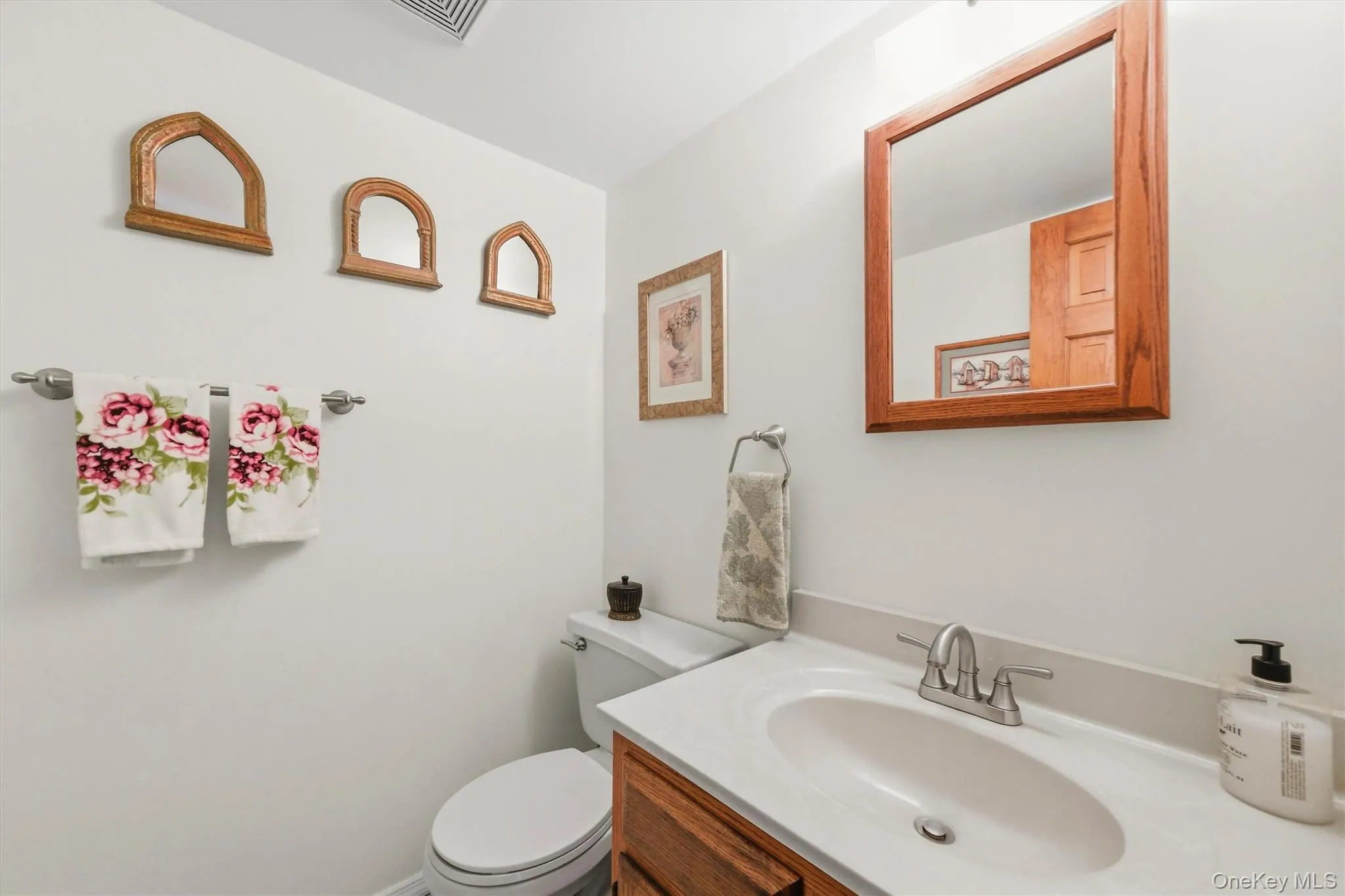 311 New Vernon Road, Middletown, NY, 3 Bedrooms Bedrooms, 9 Rooms Rooms,2 BathroomsBathrooms,Residential,For Rent,New Vernon,0,1012072 311 New Vernon Road, Middletown, NY, 3 Bedrooms Bedrooms, 9 Rooms Rooms,2 BathroomsBathrooms,Residential,For Rent,New Vernon,0,1012072