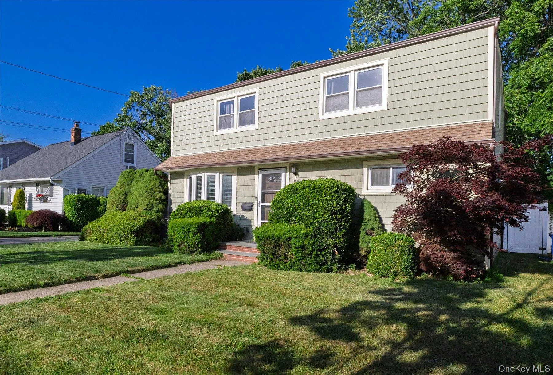 2545 Sycamore Avenue, Hempstead, NY, 4 Bedrooms Bedrooms, 10 Rooms Rooms,2 BathroomsBathrooms,Residential,For Rent,Sycamore,0,1012073 2545 Sycamore Avenue, Hempstead, NY, 4 Bedrooms Bedrooms, 10 Rooms Rooms,2 BathroomsBathrooms,Residential,For Rent,Sycamore,0,1012073