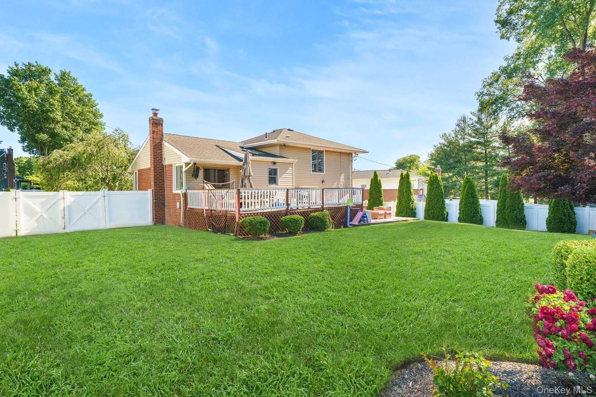 9 Wayne Place, Smithtown, NY, 3 Bedrooms Bedrooms, 7 Rooms Rooms,1 BathroomBathrooms,Residential,For Rent,Wayne,0,1012076 9 Wayne Place, Smithtown, NY, 3 Bedrooms Bedrooms, 7 Rooms Rooms,1 BathroomBathrooms,Residential,For Rent,Wayne,0,1012076
