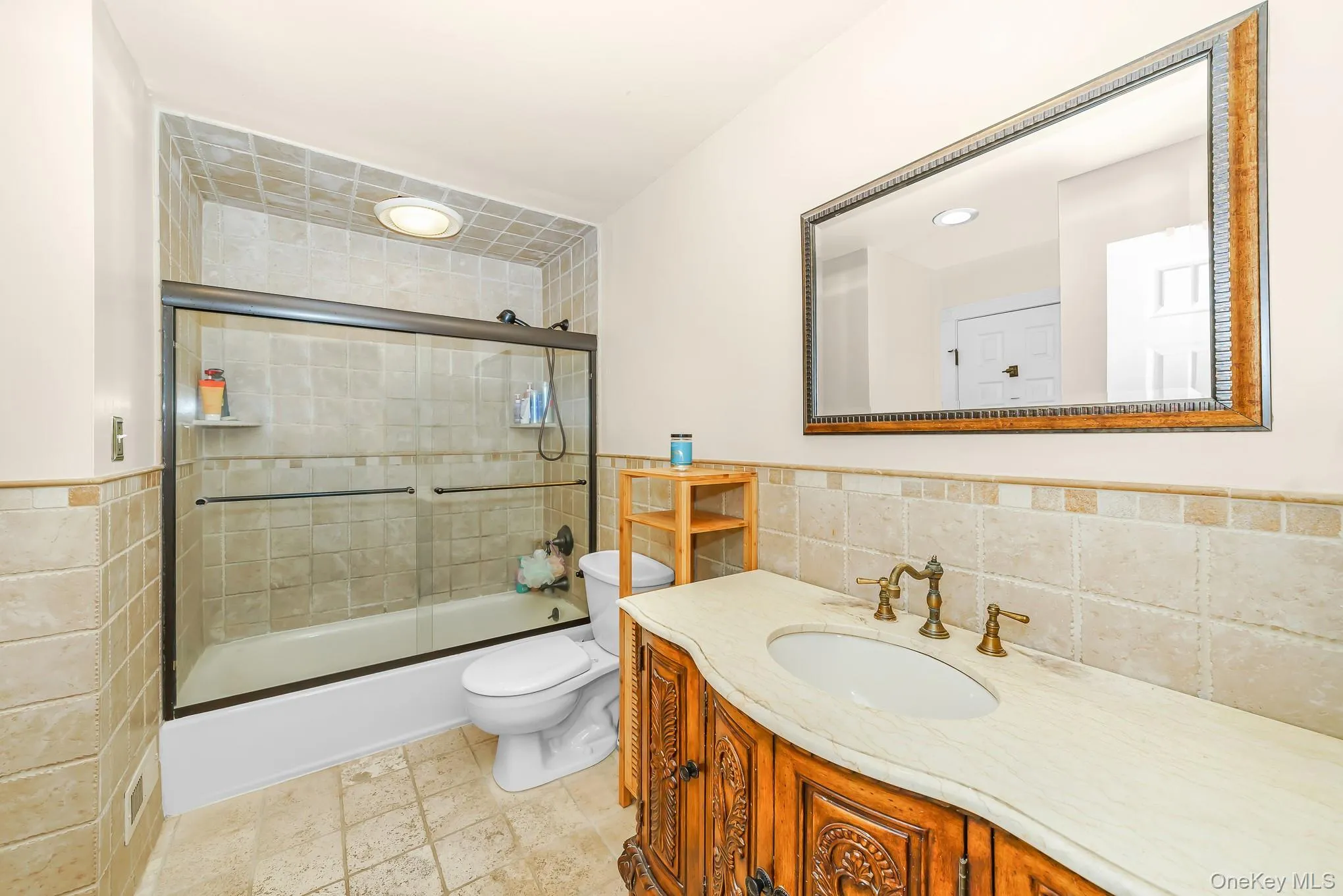 9 Wayne Place, Smithtown, NY, 3 Bedrooms Bedrooms, 7 Rooms Rooms,1 BathroomBathrooms,Residential,For Rent,Wayne,0,1012076 9 Wayne Place, Smithtown, NY, 3 Bedrooms Bedrooms, 7 Rooms Rooms,1 BathroomBathrooms,Residential,For Rent,Wayne,0,1012076