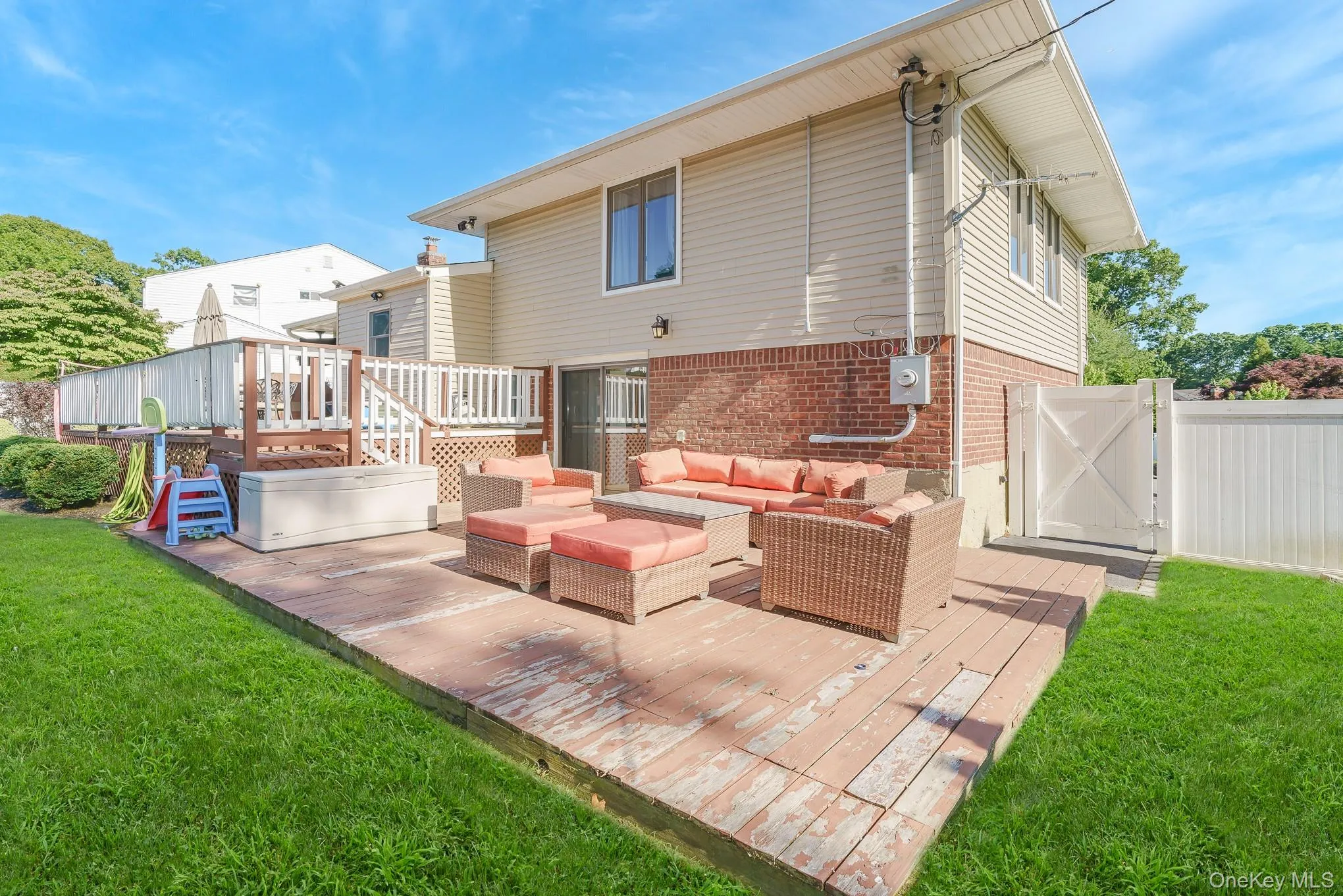 9 Wayne Place, Smithtown, NY, 3 Bedrooms Bedrooms, 7 Rooms Rooms,1 BathroomBathrooms,Residential,For Rent,Wayne,0,1012076 9 Wayne Place, Smithtown, NY, 3 Bedrooms Bedrooms, 7 Rooms Rooms,1 BathroomBathrooms,Residential,For Rent,Wayne,0,1012076