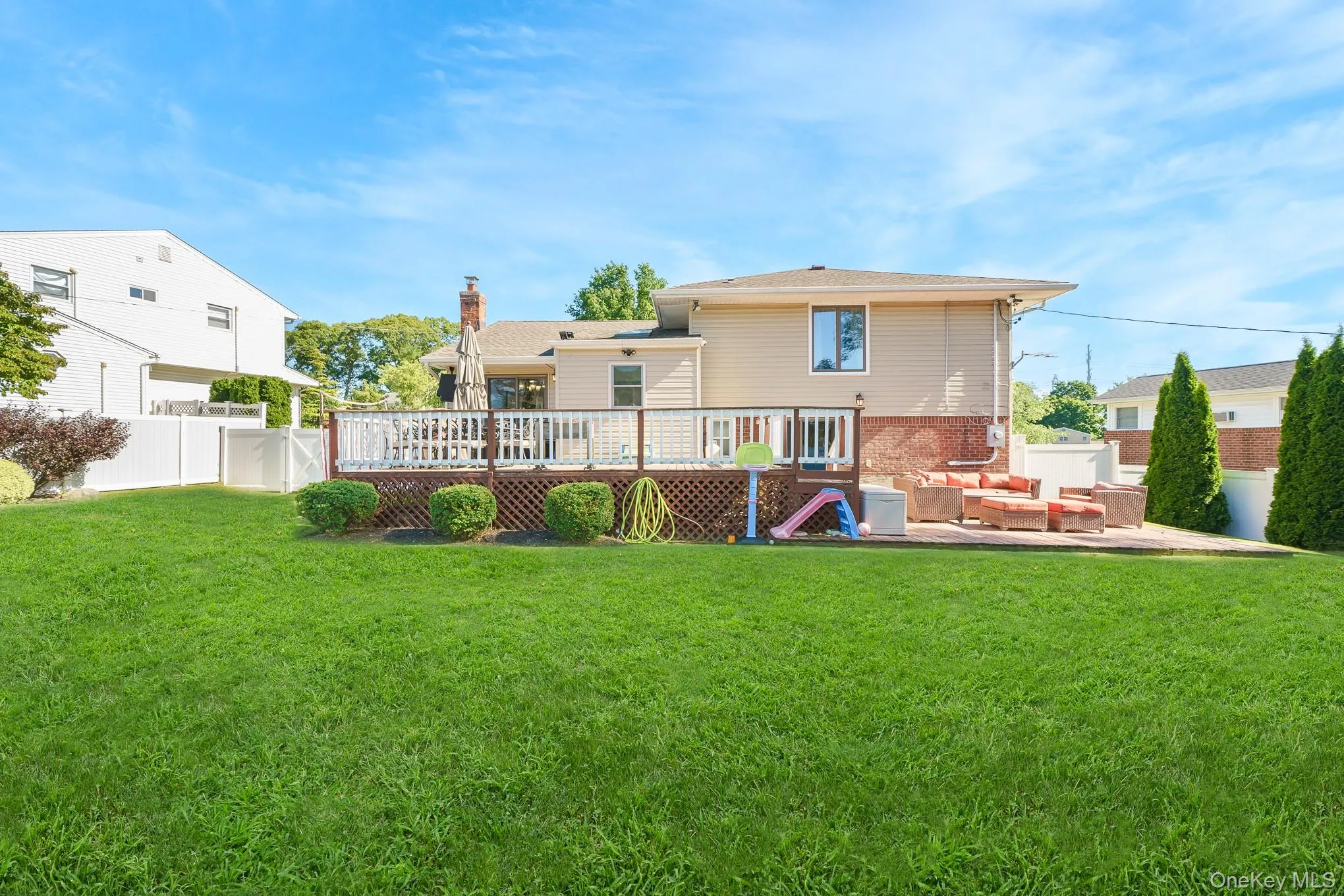 9 Wayne Place, Smithtown, NY, 3 Bedrooms Bedrooms, 7 Rooms Rooms,1 BathroomBathrooms,Residential,For Rent,Wayne,0,1012076 9 Wayne Place, Smithtown, NY, 3 Bedrooms Bedrooms, 7 Rooms Rooms,1 BathroomBathrooms,Residential,For Rent,Wayne,0,1012076