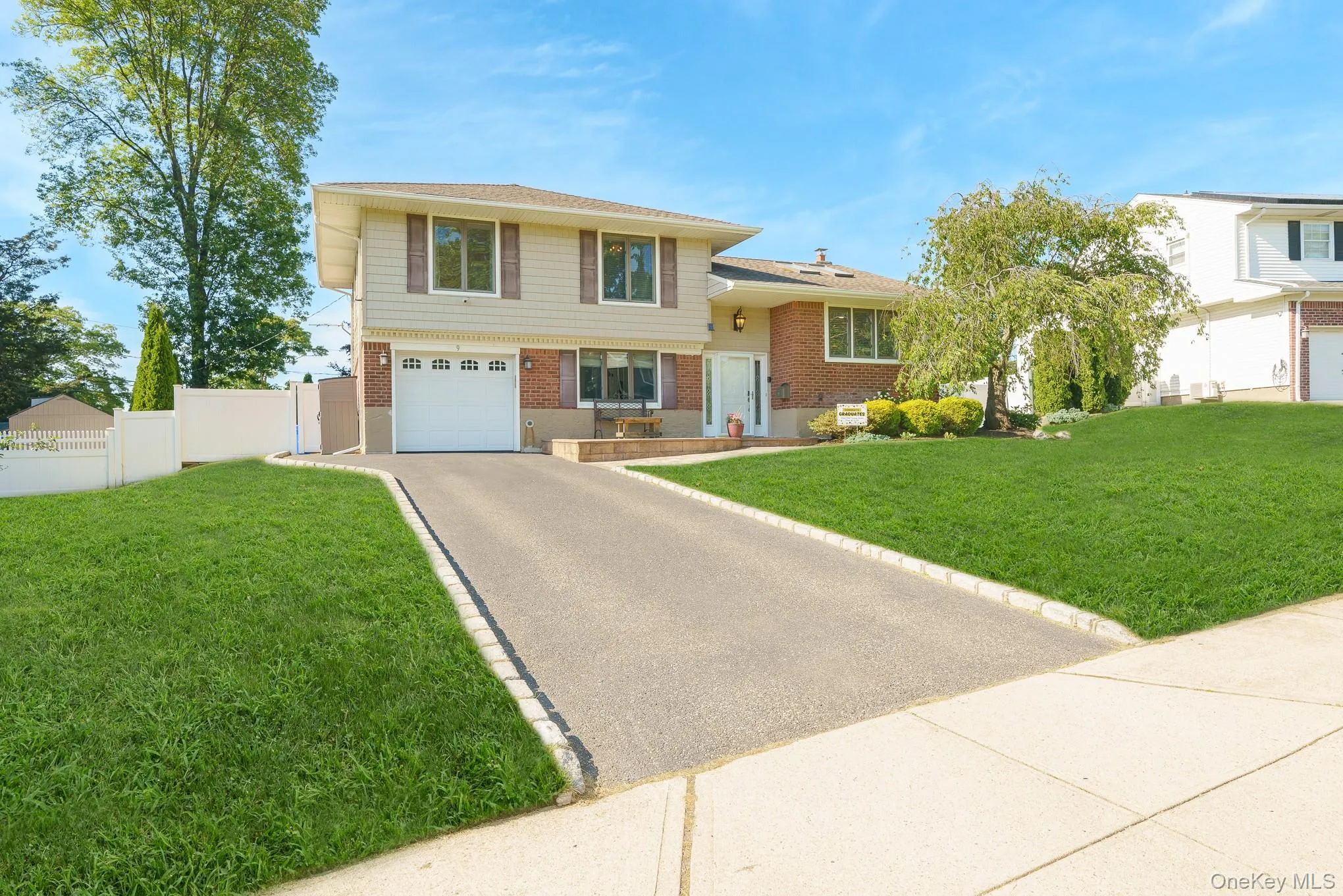 9 Wayne Place, Smithtown, NY, 3 Bedrooms Bedrooms, 7 Rooms Rooms,1 BathroomBathrooms,Residential,For Rent,Wayne,0,1012076 9 Wayne Place, Smithtown, NY, 3 Bedrooms Bedrooms, 7 Rooms Rooms,1 BathroomBathrooms,Residential,For Rent,Wayne,0,1012076