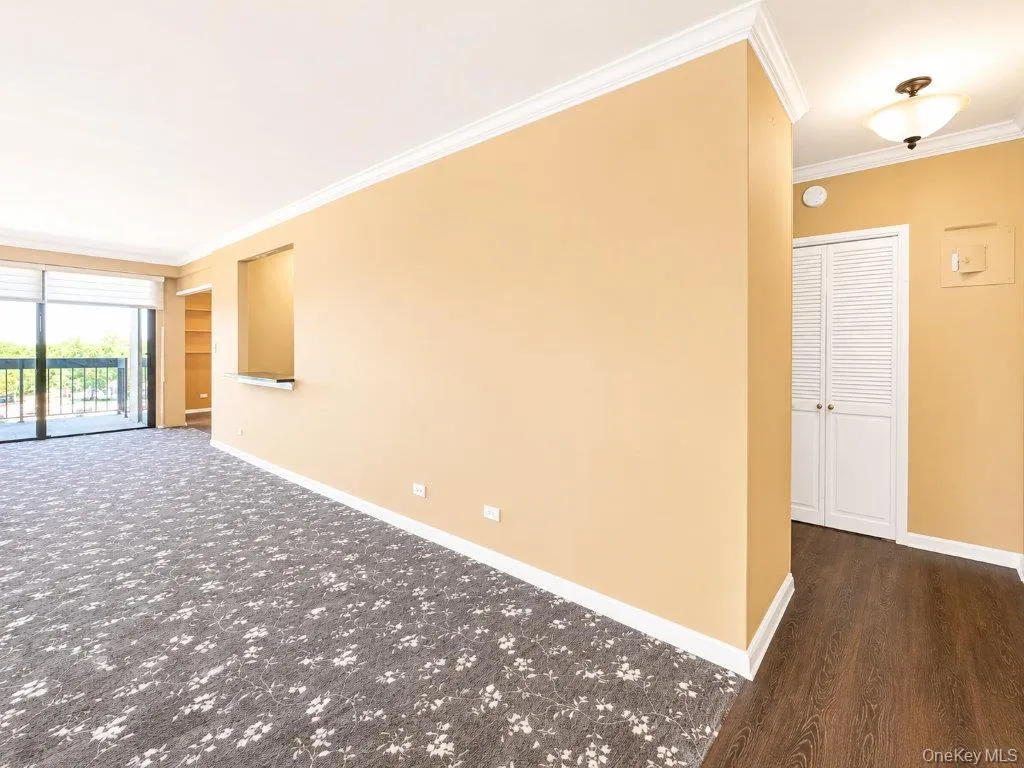 27110 Grand Central Parkway, New York, NY, 1 Bedroom Bedrooms, 4 Rooms Rooms,1 BathroomBathrooms,Residential,For Rent,Grand Central,0,1012078 27110 Grand Central Parkway, New York, NY, 1 Bedroom Bedrooms, 4 Rooms Rooms,1 BathroomBathrooms,Residential,For Rent,Grand Central,0,1012078