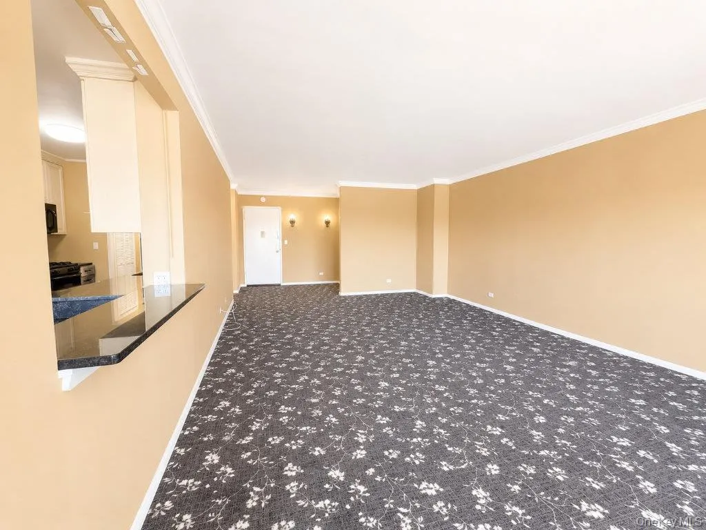 27110 Grand Central Parkway, New York, NY, 1 Bedroom Bedrooms, 4 Rooms Rooms,1 BathroomBathrooms,Residential,For Rent,Grand Central,0,1012078 27110 Grand Central Parkway, New York, NY, 1 Bedroom Bedrooms, 4 Rooms Rooms,1 BathroomBathrooms,Residential,For Rent,Grand Central,0,1012078