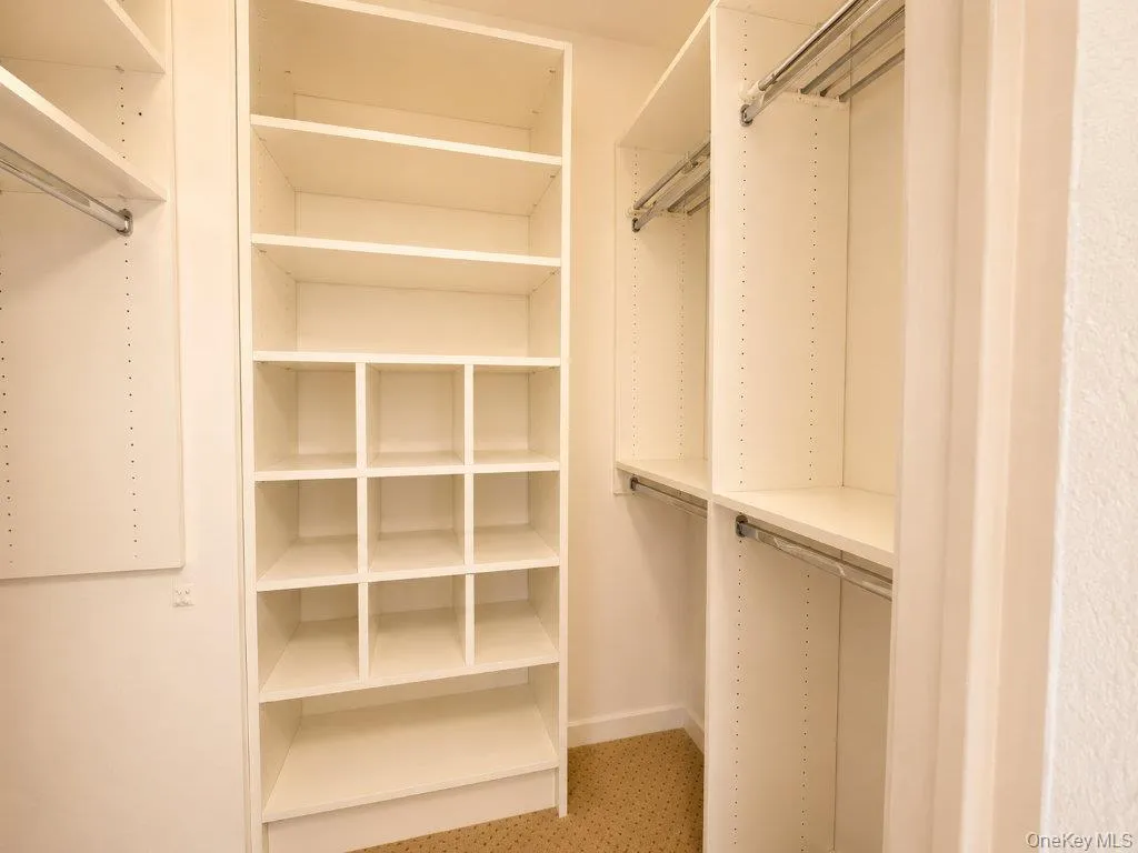 27110 Grand Central Parkway, New York, NY, 1 Bedroom Bedrooms, 4 Rooms Rooms,1 BathroomBathrooms,Residential,For Rent,Grand Central,0,1012078 27110 Grand Central Parkway, New York, NY, 1 Bedroom Bedrooms, 4 Rooms Rooms,1 BathroomBathrooms,Residential,For Rent,Grand Central,0,1012078
