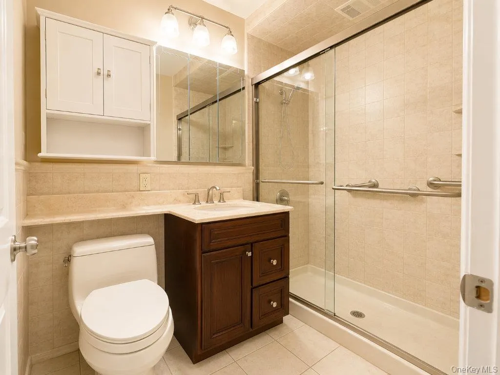 27110 Grand Central Parkway, New York, NY, 1 Bedroom Bedrooms, 4 Rooms Rooms,1 BathroomBathrooms,Residential,For Rent,Grand Central,0,1012078 27110 Grand Central Parkway, New York, NY, 1 Bedroom Bedrooms, 4 Rooms Rooms,1 BathroomBathrooms,Residential,For Rent,Grand Central,0,1012078