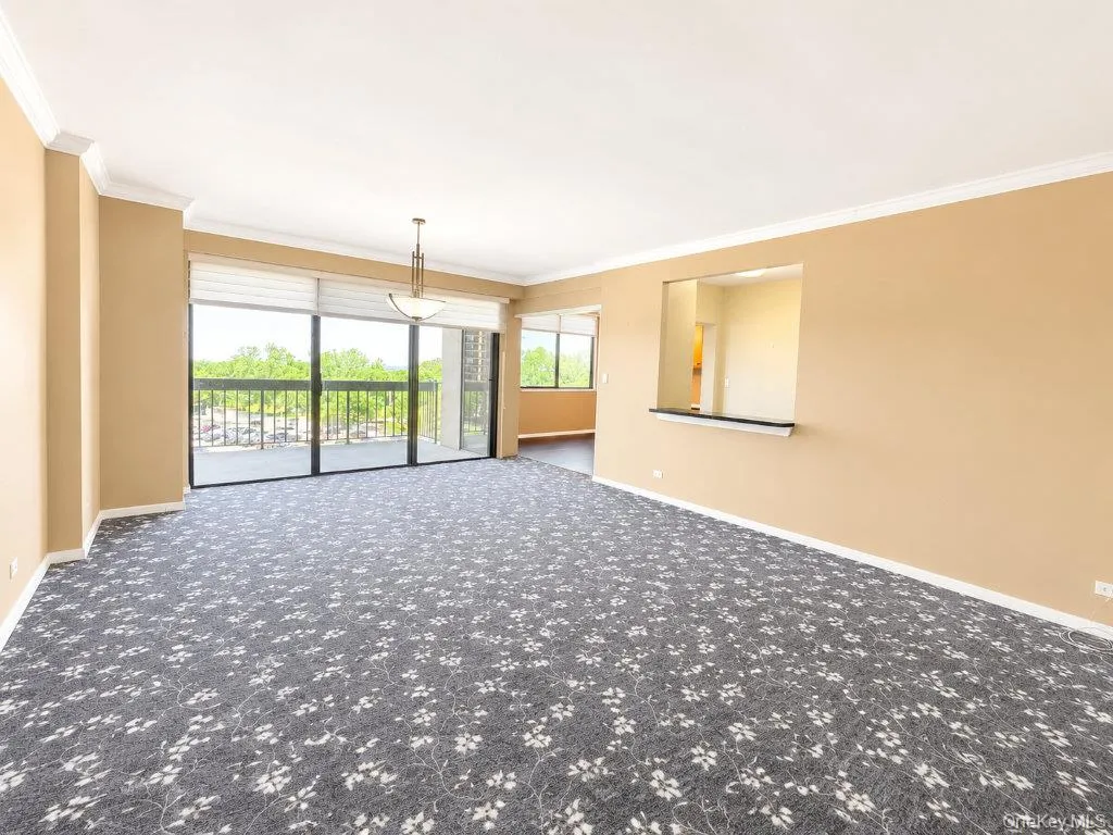 27110 Grand Central Parkway, New York, NY, 1 Bedroom Bedrooms, 4 Rooms Rooms,1 BathroomBathrooms,Residential,For Rent,Grand Central,0,1012078 27110 Grand Central Parkway, New York, NY, 1 Bedroom Bedrooms, 4 Rooms Rooms,1 BathroomBathrooms,Residential,For Rent,Grand Central,0,1012078