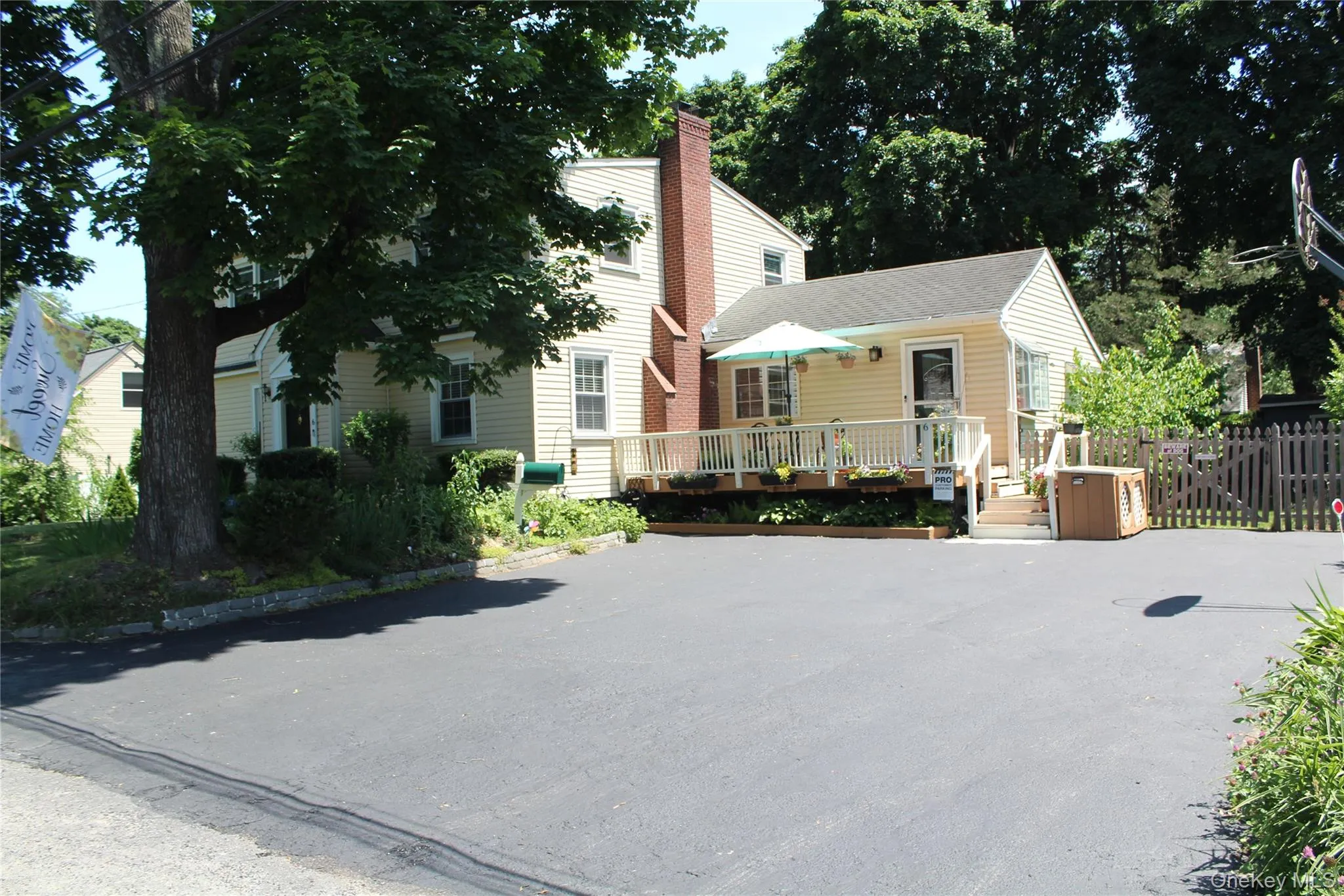 6 Howe Street, Huntington, NY, 4 Bedrooms Bedrooms, 11 Rooms Rooms,2 BathroomsBathrooms,Residential,For Rent,Howe,0,1012079 6 Howe Street, Huntington, NY, 4 Bedrooms Bedrooms, 11 Rooms Rooms,2 BathroomsBathrooms,Residential,For Rent,Howe,0,1012079