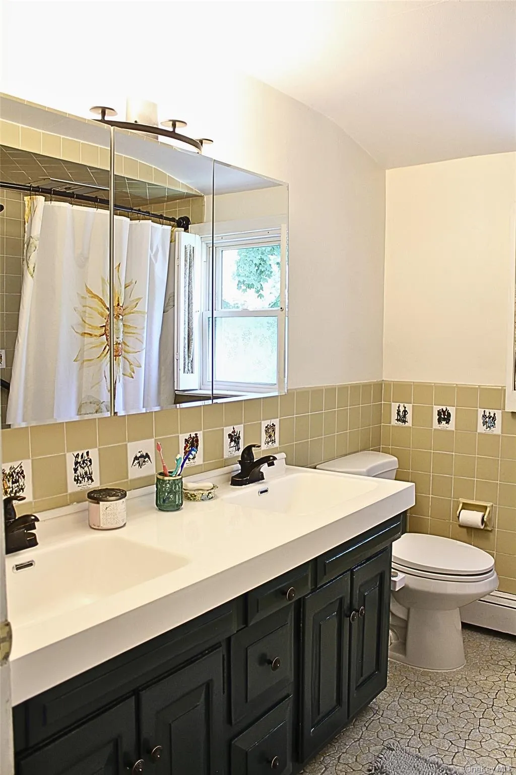 6 Howe Street, Huntington, NY, 4 Bedrooms Bedrooms, 11 Rooms Rooms,2 BathroomsBathrooms,Residential,For Rent,Howe,0,1012079 6 Howe Street, Huntington, NY, 4 Bedrooms Bedrooms, 11 Rooms Rooms,2 BathroomsBathrooms,Residential,For Rent,Howe,0,1012079