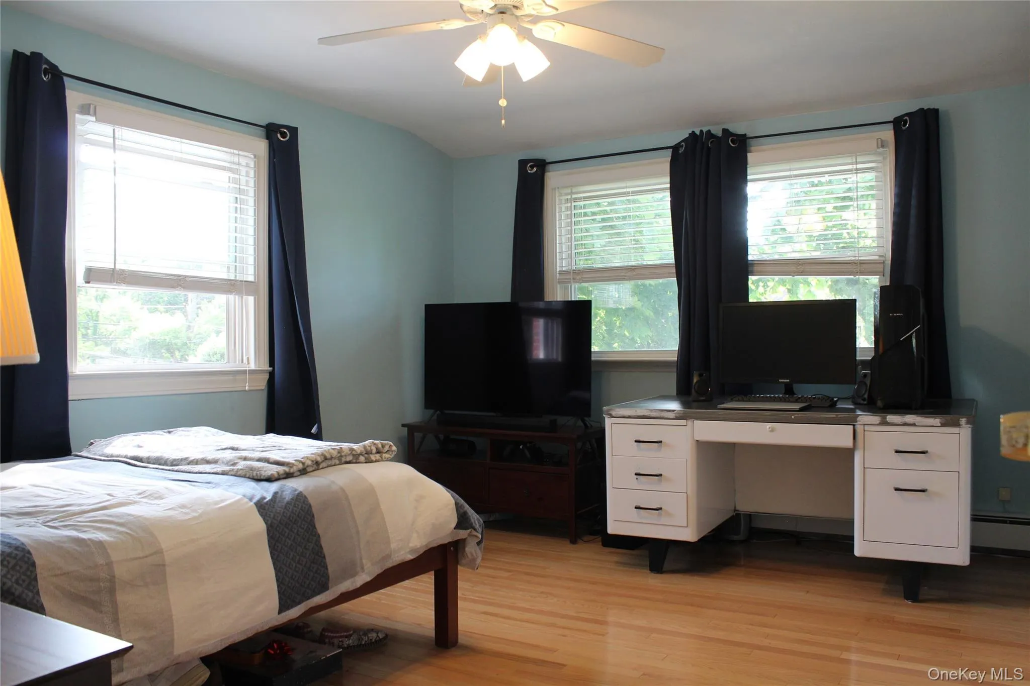 6 Howe Street, Huntington, NY, 4 Bedrooms Bedrooms, 11 Rooms Rooms,2 BathroomsBathrooms,Residential,For Rent,Howe,0,1012079 6 Howe Street, Huntington, NY, 4 Bedrooms Bedrooms, 11 Rooms Rooms,2 BathroomsBathrooms,Residential,For Rent,Howe,0,1012079