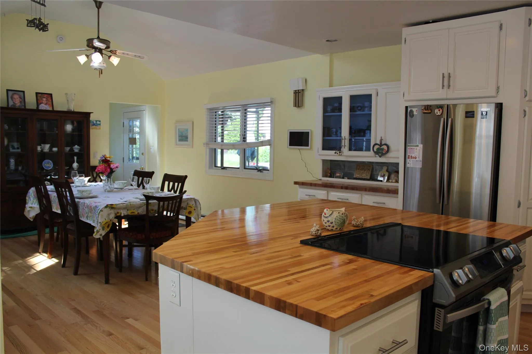 6 Howe Street, Huntington, NY, 4 Bedrooms Bedrooms, 11 Rooms Rooms,2 BathroomsBathrooms,Residential,For Rent,Howe,0,1012079 6 Howe Street, Huntington, NY, 4 Bedrooms Bedrooms, 11 Rooms Rooms,2 BathroomsBathrooms,Residential,For Rent,Howe,0,1012079