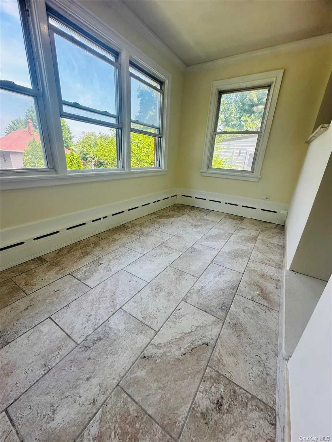 35 Lindsey Street, Yonkers, NY, 3 Bedrooms Bedrooms, 7 Rooms Rooms,1 BathroomBathrooms,Residential Lease,For Rent,Lindsey,0,1012081 35 Lindsey Street, Yonkers, NY, 3 Bedrooms Bedrooms, 7 Rooms Rooms,1 BathroomBathrooms,Residential Lease,For Rent,Lindsey,0,1012081