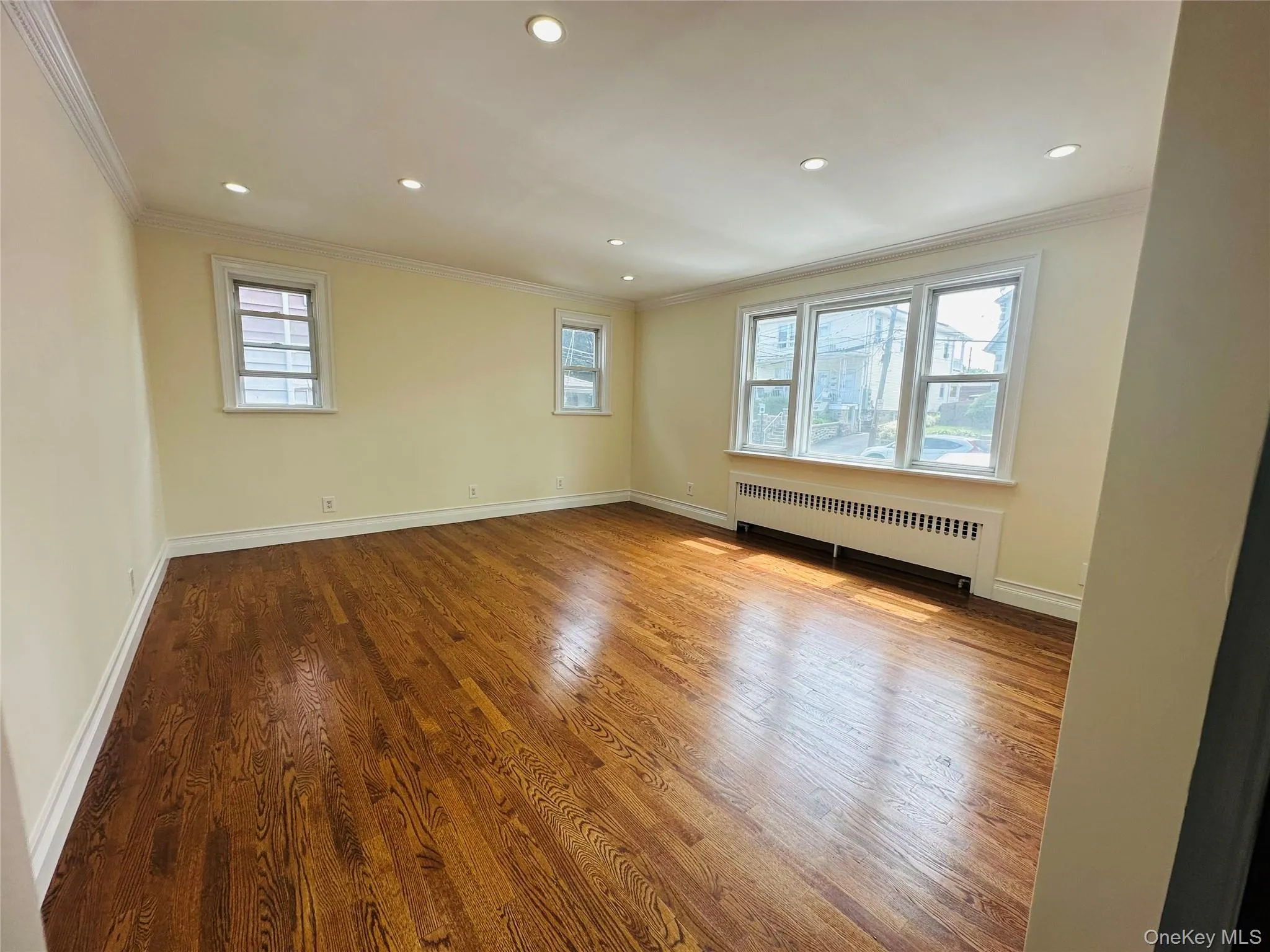 35 Lindsey Street, Yonkers, NY, 3 Bedrooms Bedrooms, 7 Rooms Rooms,1 BathroomBathrooms,Residential Lease,For Rent,Lindsey,0,1012081 35 Lindsey Street, Yonkers, NY, 3 Bedrooms Bedrooms, 7 Rooms Rooms,1 BathroomBathrooms,Residential Lease,For Rent,Lindsey,0,1012081