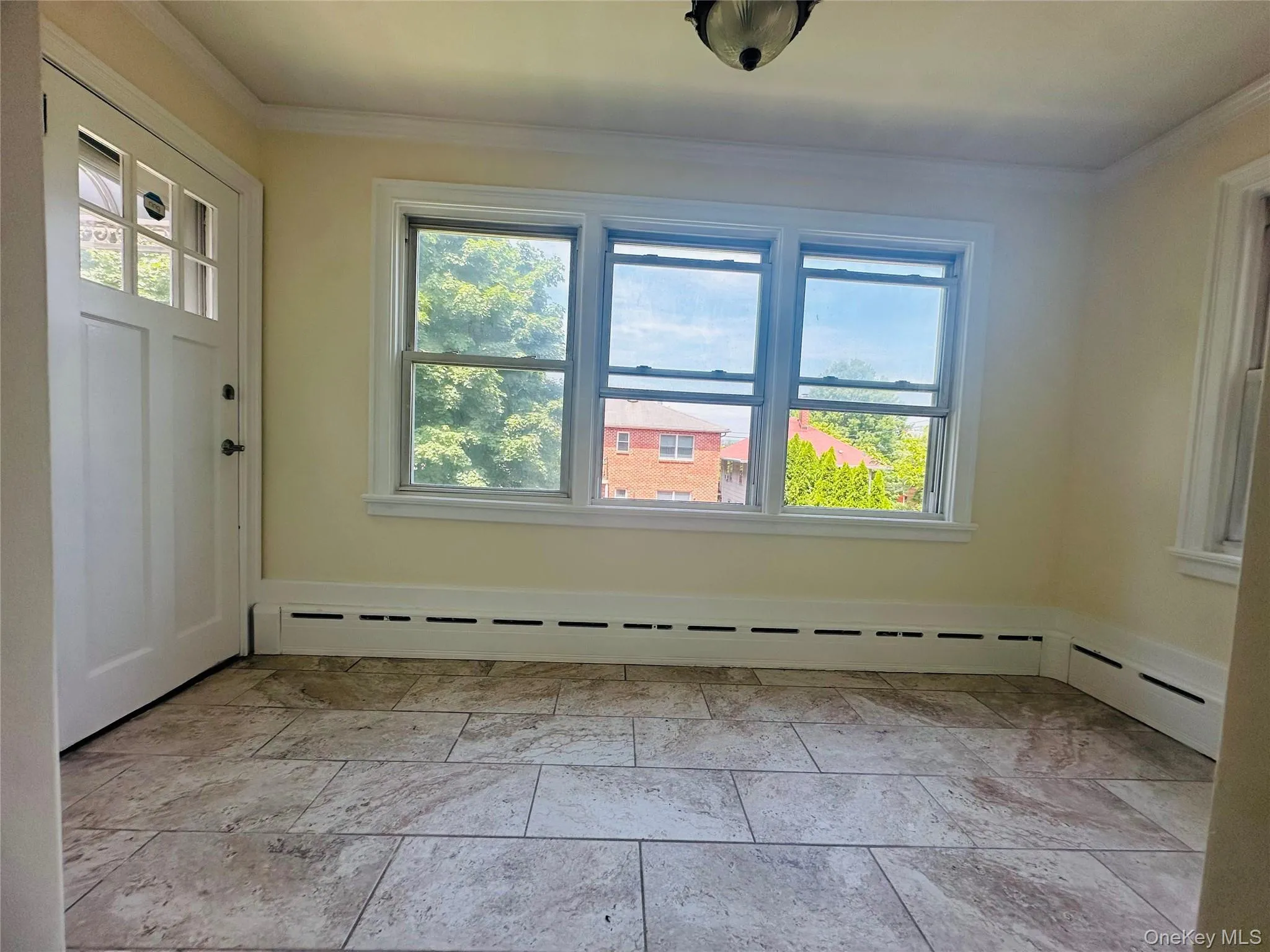 35 Lindsey Street, Yonkers, NY, 3 Bedrooms Bedrooms, 7 Rooms Rooms,1 BathroomBathrooms,Residential Lease,For Rent,Lindsey,0,1012081 35 Lindsey Street, Yonkers, NY, 3 Bedrooms Bedrooms, 7 Rooms Rooms,1 BathroomBathrooms,Residential Lease,For Rent,Lindsey,0,1012081