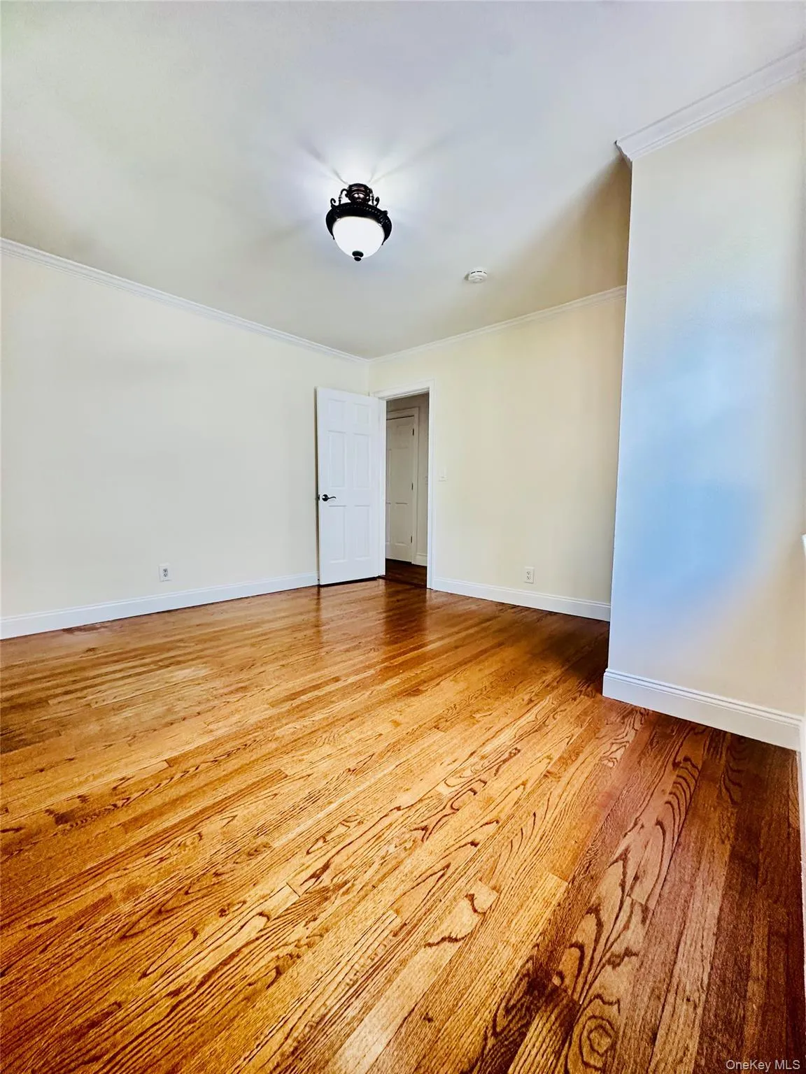 35 Lindsey Street, Yonkers, NY, 3 Bedrooms Bedrooms, 7 Rooms Rooms,1 BathroomBathrooms,Residential Lease,For Rent,Lindsey,0,1012081 35 Lindsey Street, Yonkers, NY, 3 Bedrooms Bedrooms, 7 Rooms Rooms,1 BathroomBathrooms,Residential Lease,For Rent,Lindsey,0,1012081