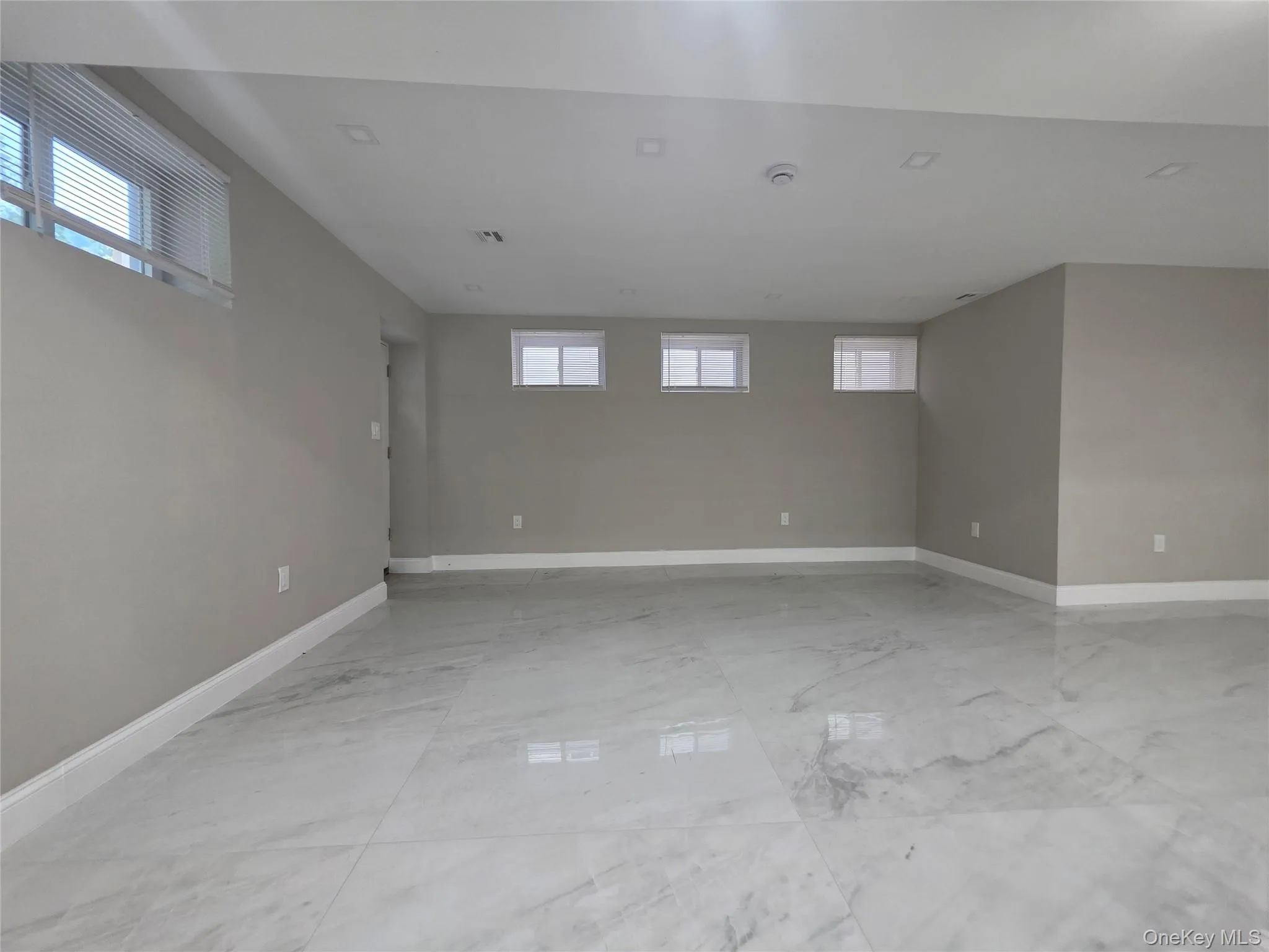 1720 New Haven Avenue, New York, NY, 7 Bedrooms Bedrooms, 9 Rooms Rooms,5 BathroomsBathrooms,Residential,For Rent,New Haven,0,1012084 1720 New Haven Avenue, New York, NY, 7 Bedrooms Bedrooms, 9 Rooms Rooms,5 BathroomsBathrooms,Residential,For Rent,New Haven,0,1012084