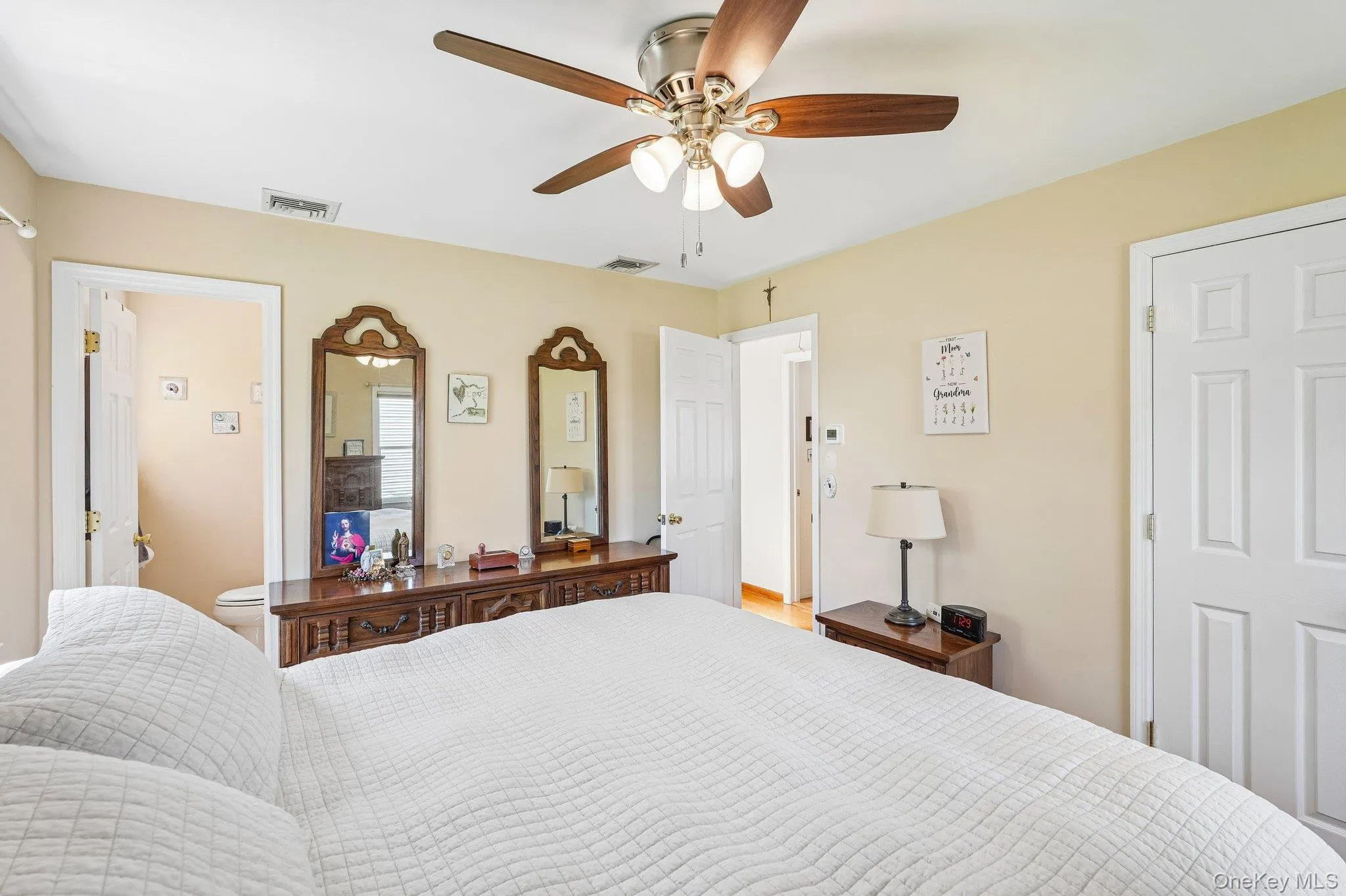 12 Bayview Drive, Stony Point, NY, 4 Bedrooms Bedrooms, 10 Rooms Rooms,2 BathroomsBathrooms,Residential,For Rent,Bayview,0,1012087 12 Bayview Drive, Stony Point, NY, 4 Bedrooms Bedrooms, 10 Rooms Rooms,2 BathroomsBathrooms,Residential,For Rent,Bayview,0,1012087