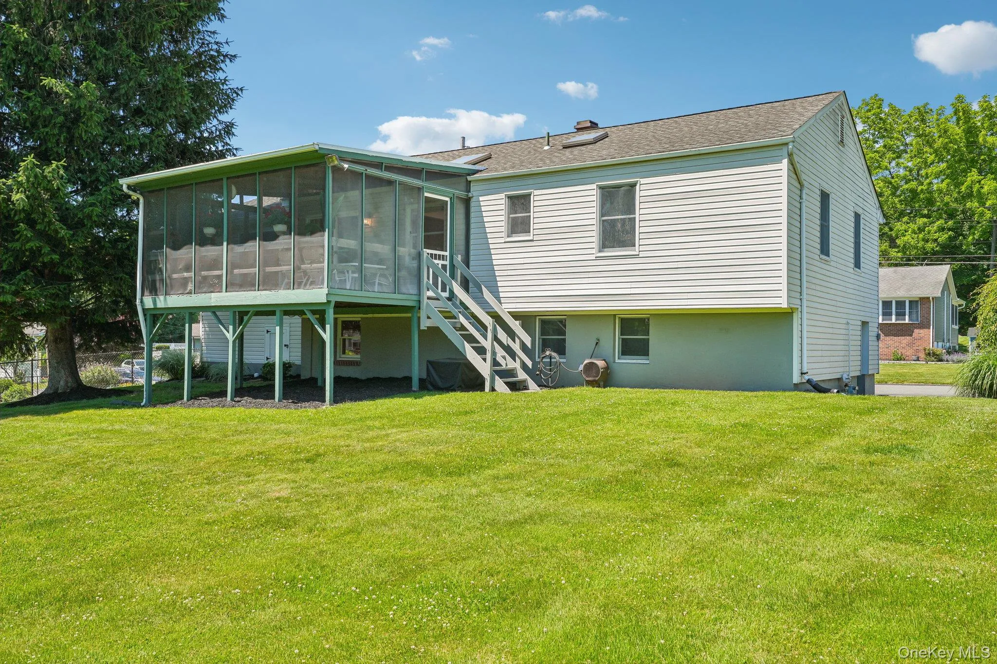 12 Bayview Drive, Stony Point, NY, 4 Bedrooms Bedrooms, 10 Rooms Rooms,2 BathroomsBathrooms,Residential,For Rent,Bayview,0,1012087 12 Bayview Drive, Stony Point, NY, 4 Bedrooms Bedrooms, 10 Rooms Rooms,2 BathroomsBathrooms,Residential,For Rent,Bayview,0,1012087