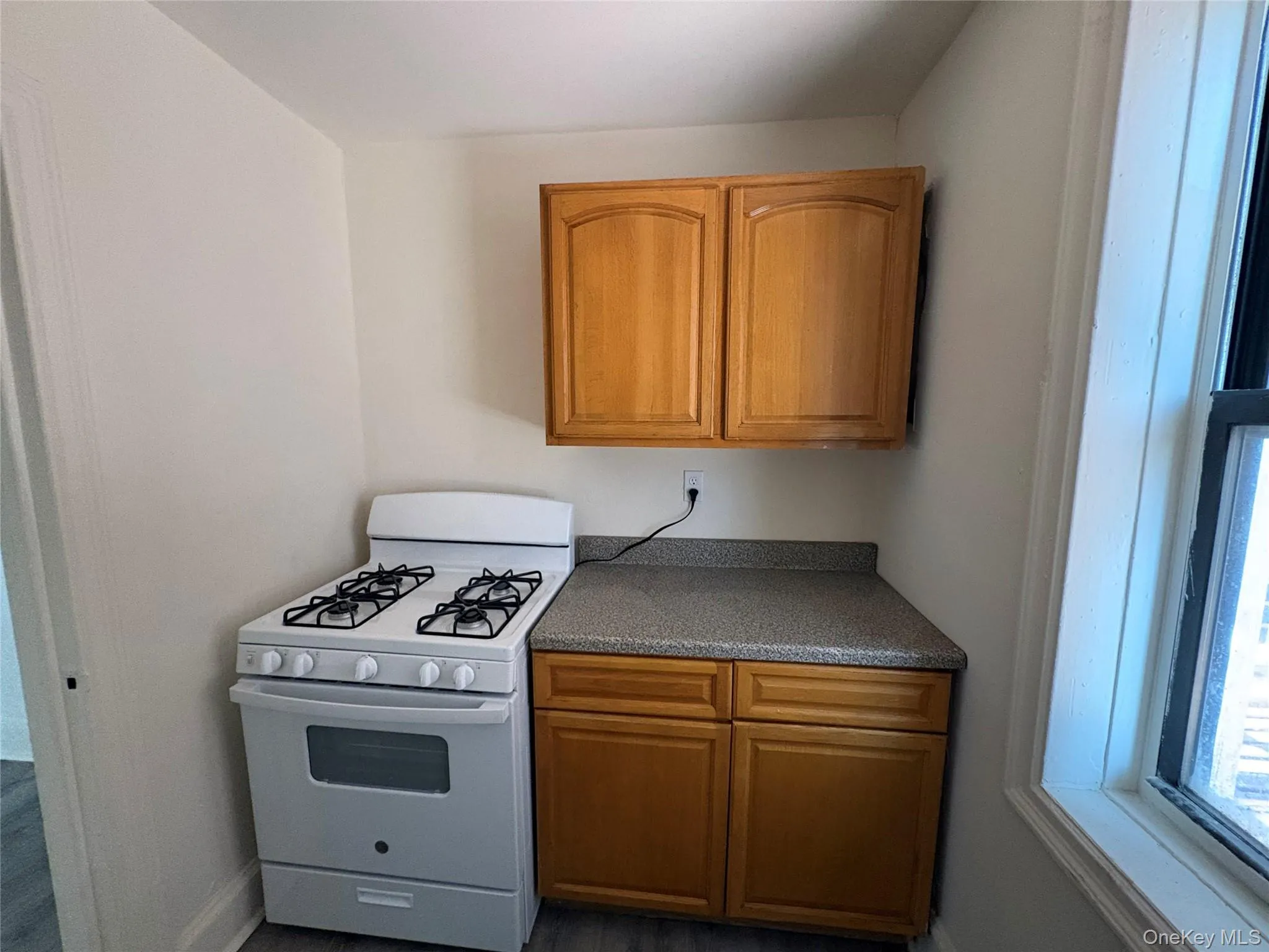 30 Locust Hill Avenue, Yonkers, NY, 1 Bedroom Bedrooms, 5 Rooms Rooms,1 BathroomBathrooms,Residential Lease,For Rent,Locust Hill,0,1012090 30 Locust Hill Avenue, Yonkers, NY, 1 Bedroom Bedrooms, 5 Rooms Rooms,1 BathroomBathrooms,Residential Lease,For Rent,Locust Hill,0,1012090