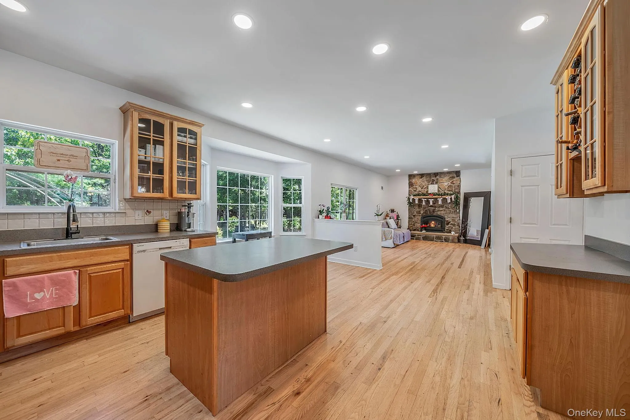 9 Mulligan Drive, Brookhaven, NY, 5 Bedrooms Bedrooms, 6 Rooms Rooms,4 BathroomsBathrooms,Residential,For Rent,Mulligan,0,1012093 9 Mulligan Drive, Brookhaven, NY, 5 Bedrooms Bedrooms, 6 Rooms Rooms,4 BathroomsBathrooms,Residential,For Rent,Mulligan,0,1012093