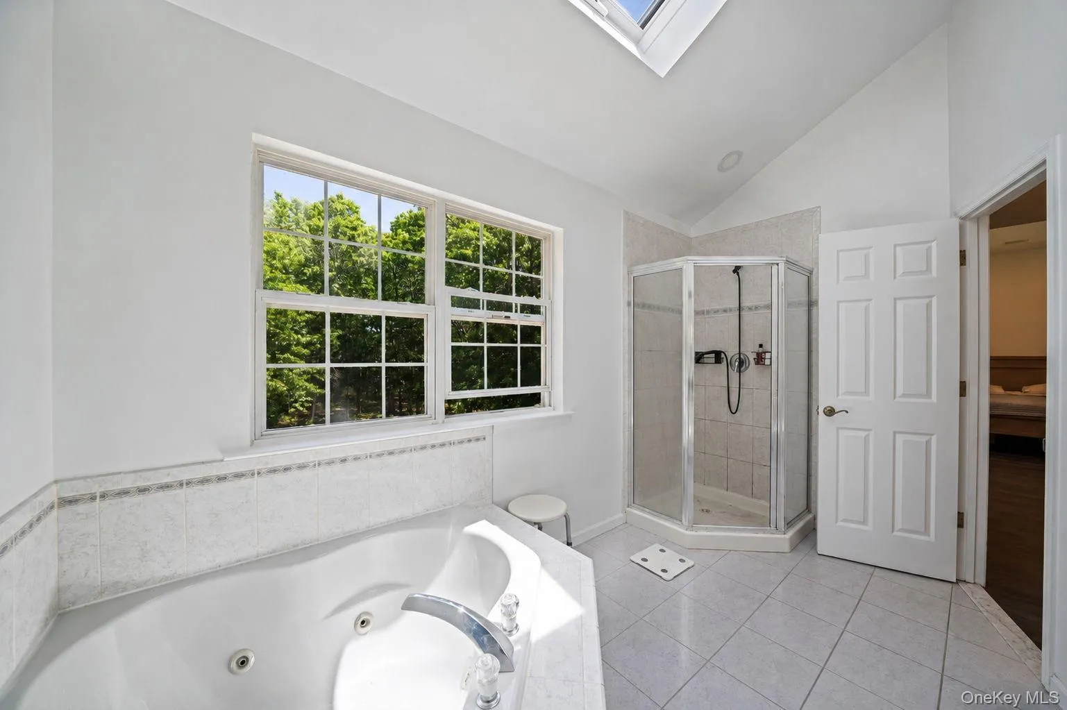 9 Mulligan Drive, Brookhaven, NY, 5 Bedrooms Bedrooms, 6 Rooms Rooms,4 BathroomsBathrooms,Residential,For Rent,Mulligan,0,1012093 9 Mulligan Drive, Brookhaven, NY, 5 Bedrooms Bedrooms, 6 Rooms Rooms,4 BathroomsBathrooms,Residential,For Rent,Mulligan,0,1012093