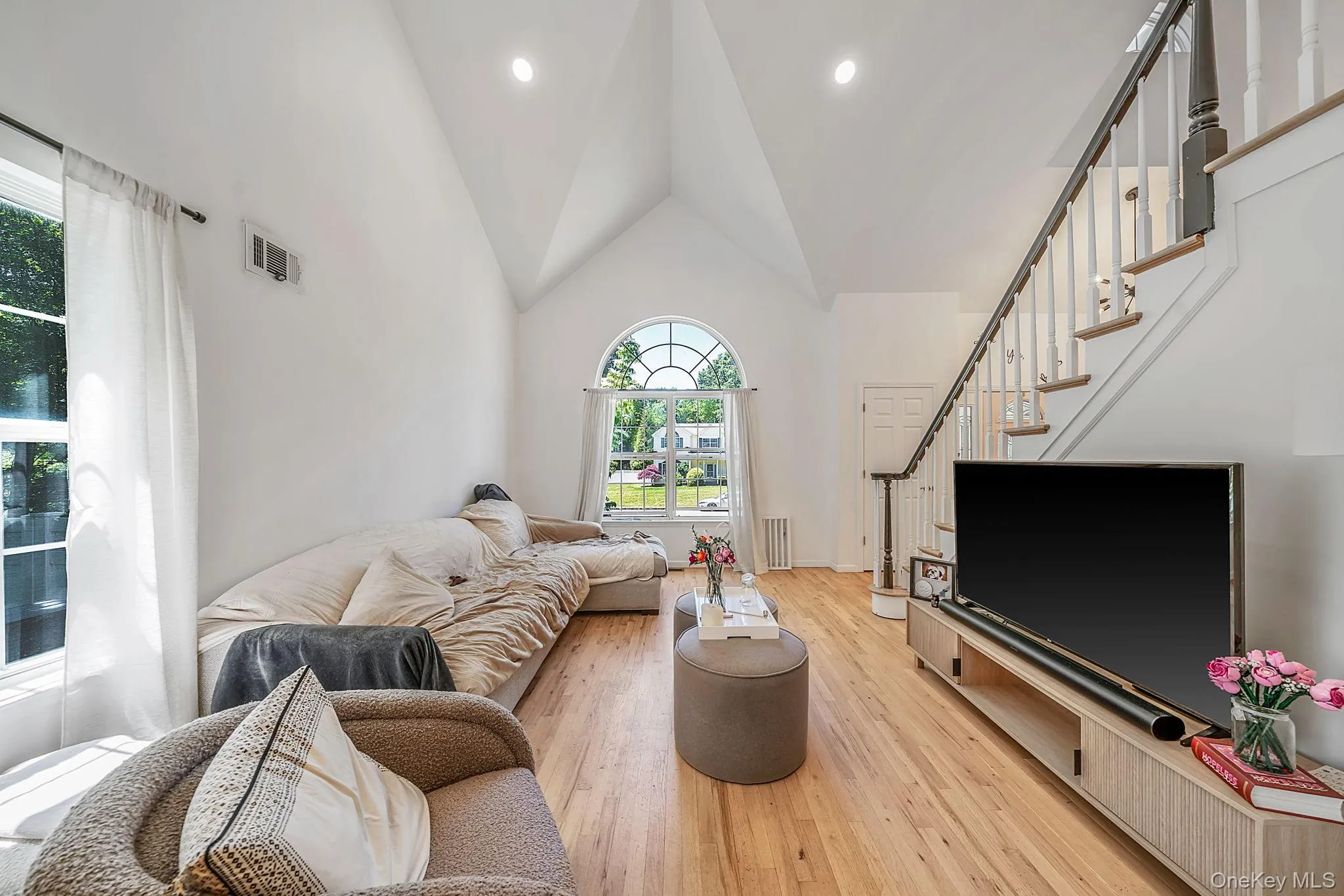 9 Mulligan Drive, Brookhaven, NY, 5 Bedrooms Bedrooms, 6 Rooms Rooms,4 BathroomsBathrooms,Residential,For Rent,Mulligan,0,1012093 9 Mulligan Drive, Brookhaven, NY, 5 Bedrooms Bedrooms, 6 Rooms Rooms,4 BathroomsBathrooms,Residential,For Rent,Mulligan,0,1012093