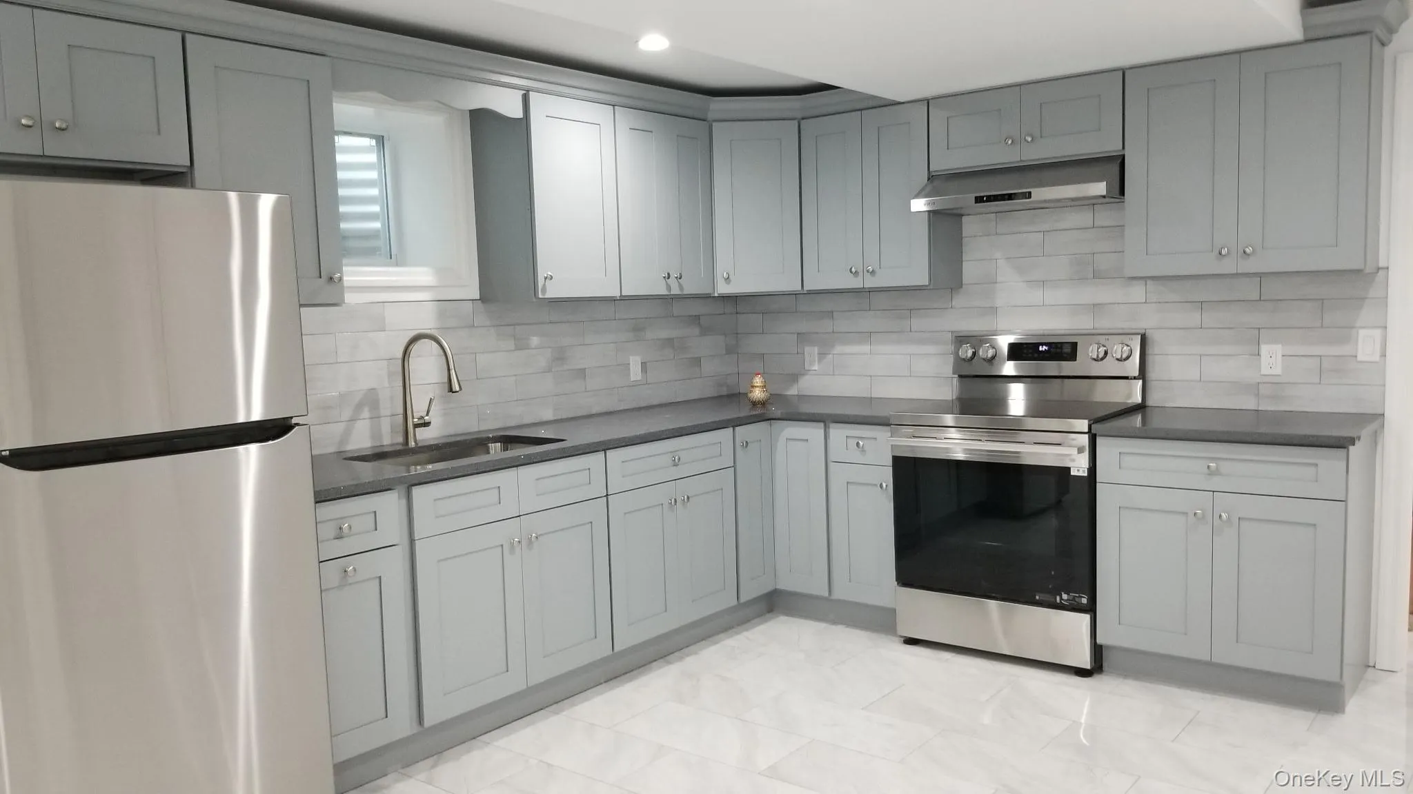 21 Adamson Street, Brookhaven, NY, 1 Bedroom Bedrooms, 3 Rooms Rooms,1 BathroomBathrooms,Residential Lease,For Rent,Adamson,0,1012094 21 Adamson Street, Brookhaven, NY, 1 Bedroom Bedrooms, 3 Rooms Rooms,1 BathroomBathrooms,Residential Lease,For Rent,Adamson,0,1012094
