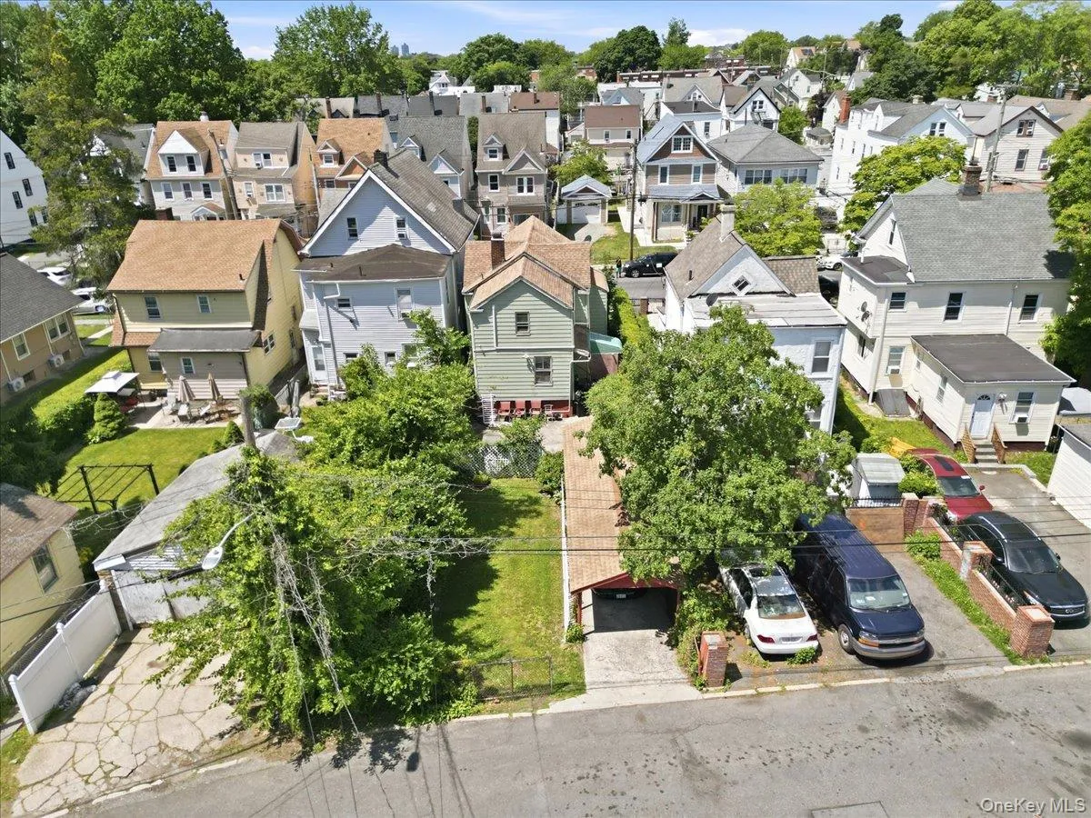 413 Union Avenue, Mount Vernon, NY, 3 Bedrooms Bedrooms, 10 Rooms Rooms,2 BathroomsBathrooms,Residential,For Rent,Union,0,1012095 413 Union Avenue, Mount Vernon, NY, 3 Bedrooms Bedrooms, 10 Rooms Rooms,2 BathroomsBathrooms,Residential,For Rent,Union,0,1012095