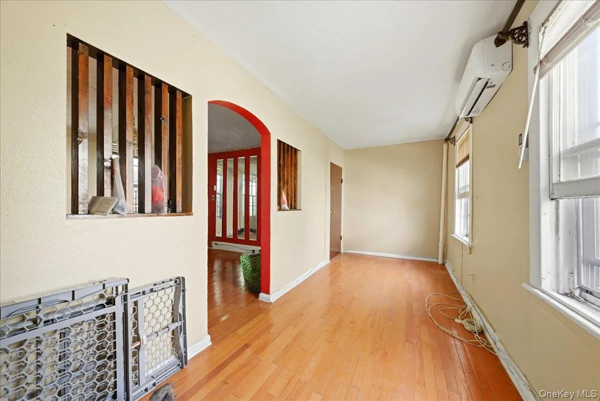 413 Union Avenue, Mount Vernon, NY, 3 Bedrooms Bedrooms, 10 Rooms Rooms,2 BathroomsBathrooms,Residential,For Rent,Union,0,1012095 413 Union Avenue, Mount Vernon, NY, 3 Bedrooms Bedrooms, 10 Rooms Rooms,2 BathroomsBathrooms,Residential,For Rent,Union,0,1012095
