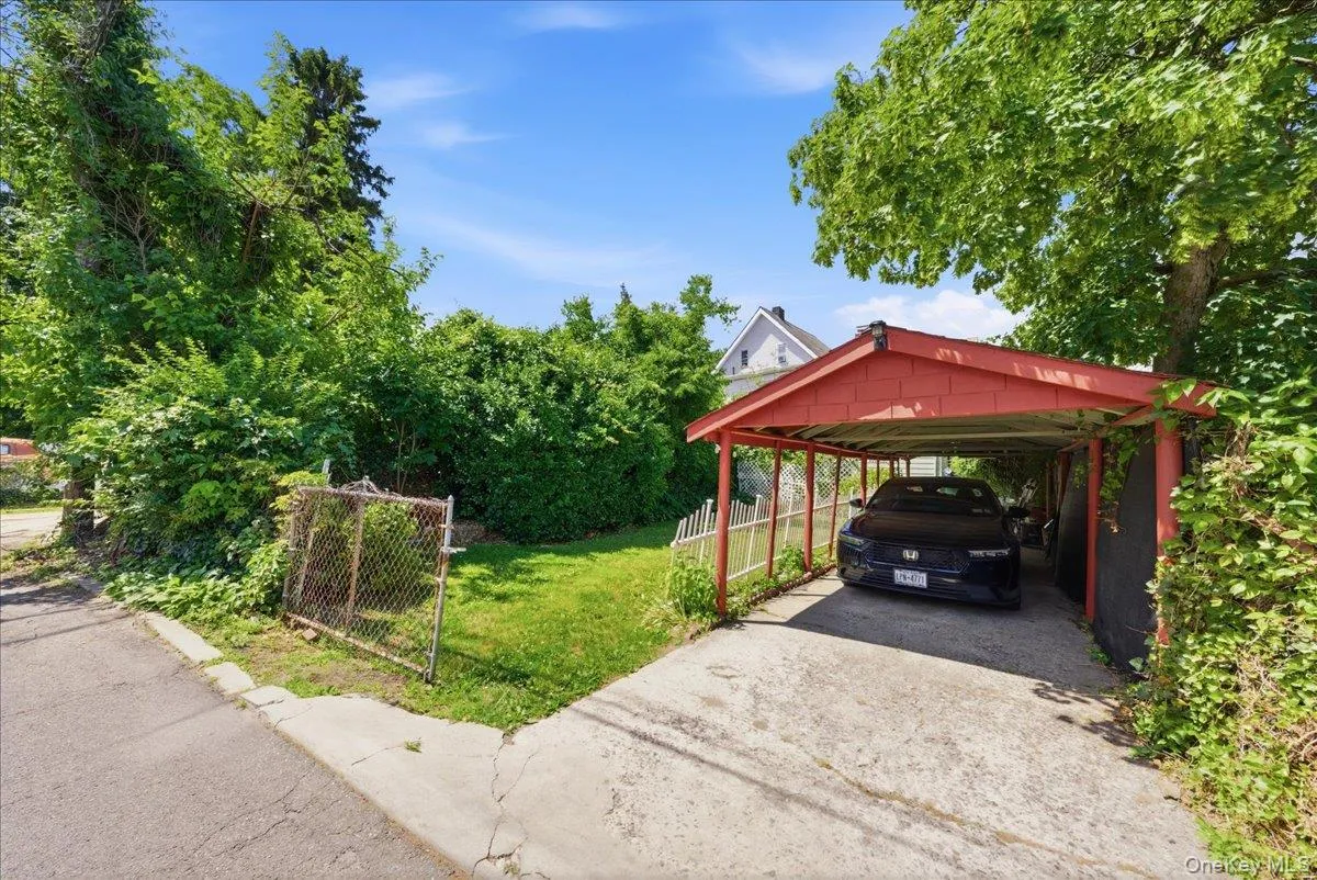 413 Union Avenue, Mount Vernon, NY, 3 Bedrooms Bedrooms, 10 Rooms Rooms,2 BathroomsBathrooms,Residential,For Rent,Union,0,1012095 413 Union Avenue, Mount Vernon, NY, 3 Bedrooms Bedrooms, 10 Rooms Rooms,2 BathroomsBathrooms,Residential,For Rent,Union,0,1012095