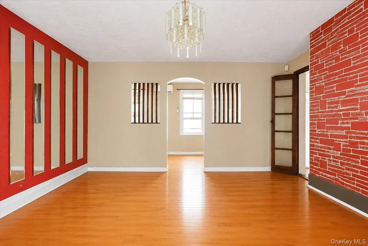 413 Union Avenue, Mount Vernon, NY, 3 Bedrooms Bedrooms, 10 Rooms Rooms,2 BathroomsBathrooms,Residential,For Rent,Union,0,1012095 413 Union Avenue, Mount Vernon, NY, 3 Bedrooms Bedrooms, 10 Rooms Rooms,2 BathroomsBathrooms,Residential,For Rent,Union,0,1012095