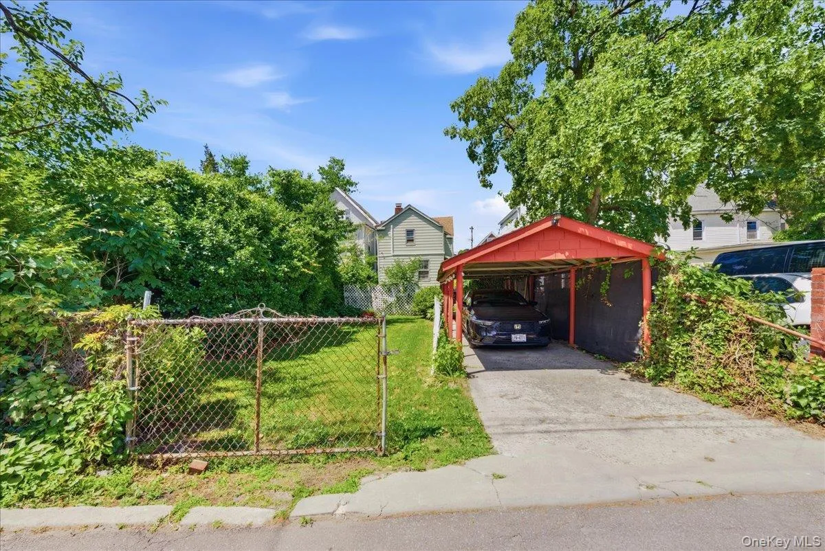 413 Union Avenue, Mount Vernon, NY, 3 Bedrooms Bedrooms, 10 Rooms Rooms,2 BathroomsBathrooms,Residential,For Rent,Union,0,1012095 413 Union Avenue, Mount Vernon, NY, 3 Bedrooms Bedrooms, 10 Rooms Rooms,2 BathroomsBathrooms,Residential,For Rent,Union,0,1012095