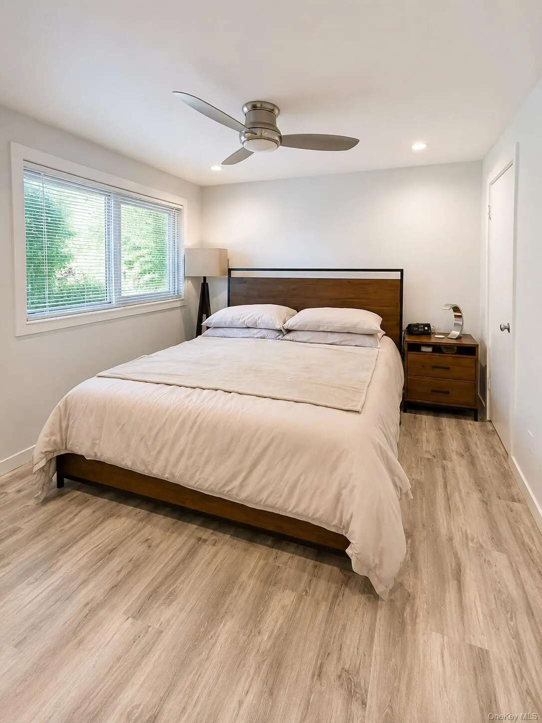 C-133 Harbor Walk, Brookhaven, NY, 1 Bedroom Bedrooms, 3 Rooms Rooms,1 BathroomBathrooms,Residential,For Rent,Harbor,0,1012106 C-133 Harbor Walk, Brookhaven, NY, 1 Bedroom Bedrooms, 3 Rooms Rooms,1 BathroomBathrooms,Residential,For Rent,Harbor,0,1012106