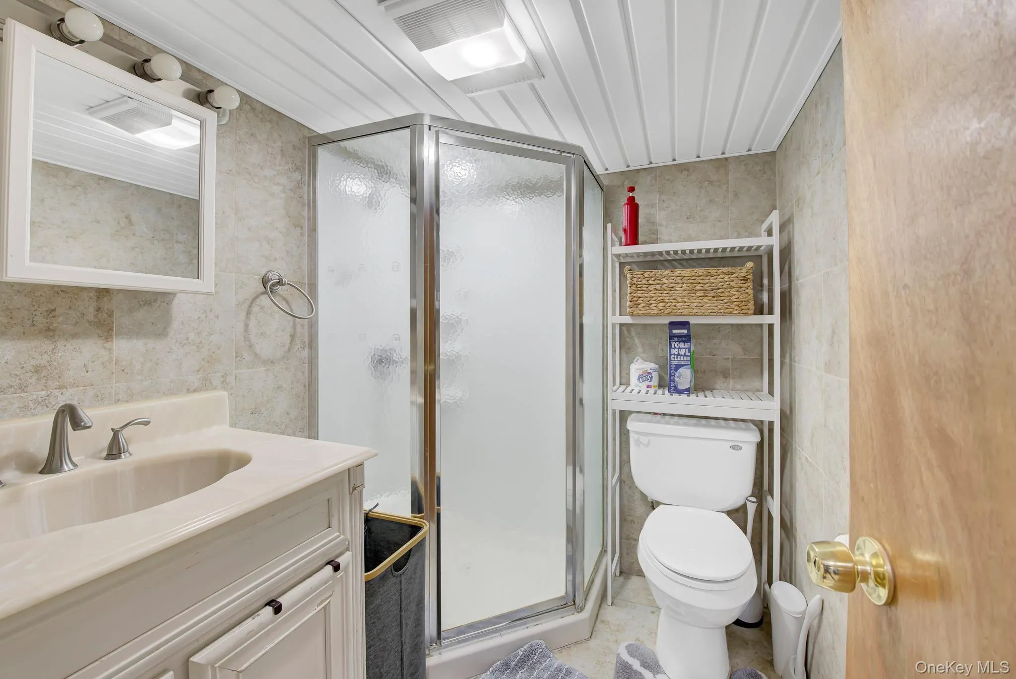 130 Fairfield Avenue, North Hempstead, NY, 4 Bedrooms Bedrooms, 10 Rooms Rooms,3 BathroomsBathrooms,Residential,For Rent,Fairfield,0,1012109 130 Fairfield Avenue, North Hempstead, NY, 4 Bedrooms Bedrooms, 10 Rooms Rooms,3 BathroomsBathrooms,Residential,For Rent,Fairfield,0,1012109