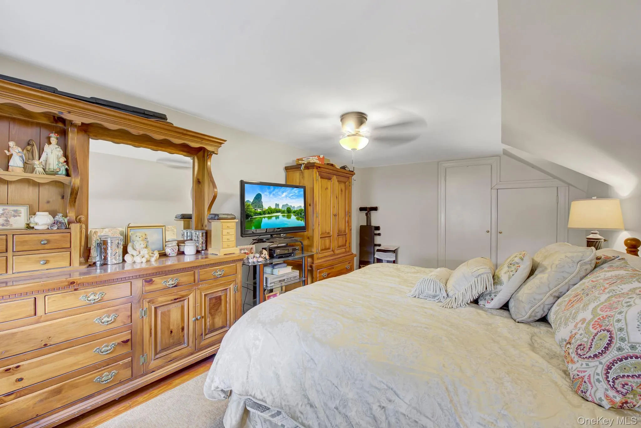 130 Fairfield Avenue, North Hempstead, NY, 4 Bedrooms Bedrooms, 10 Rooms Rooms,3 BathroomsBathrooms,Residential,For Rent,Fairfield,0,1012109 130 Fairfield Avenue, North Hempstead, NY, 4 Bedrooms Bedrooms, 10 Rooms Rooms,3 BathroomsBathrooms,Residential,For Rent,Fairfield,0,1012109