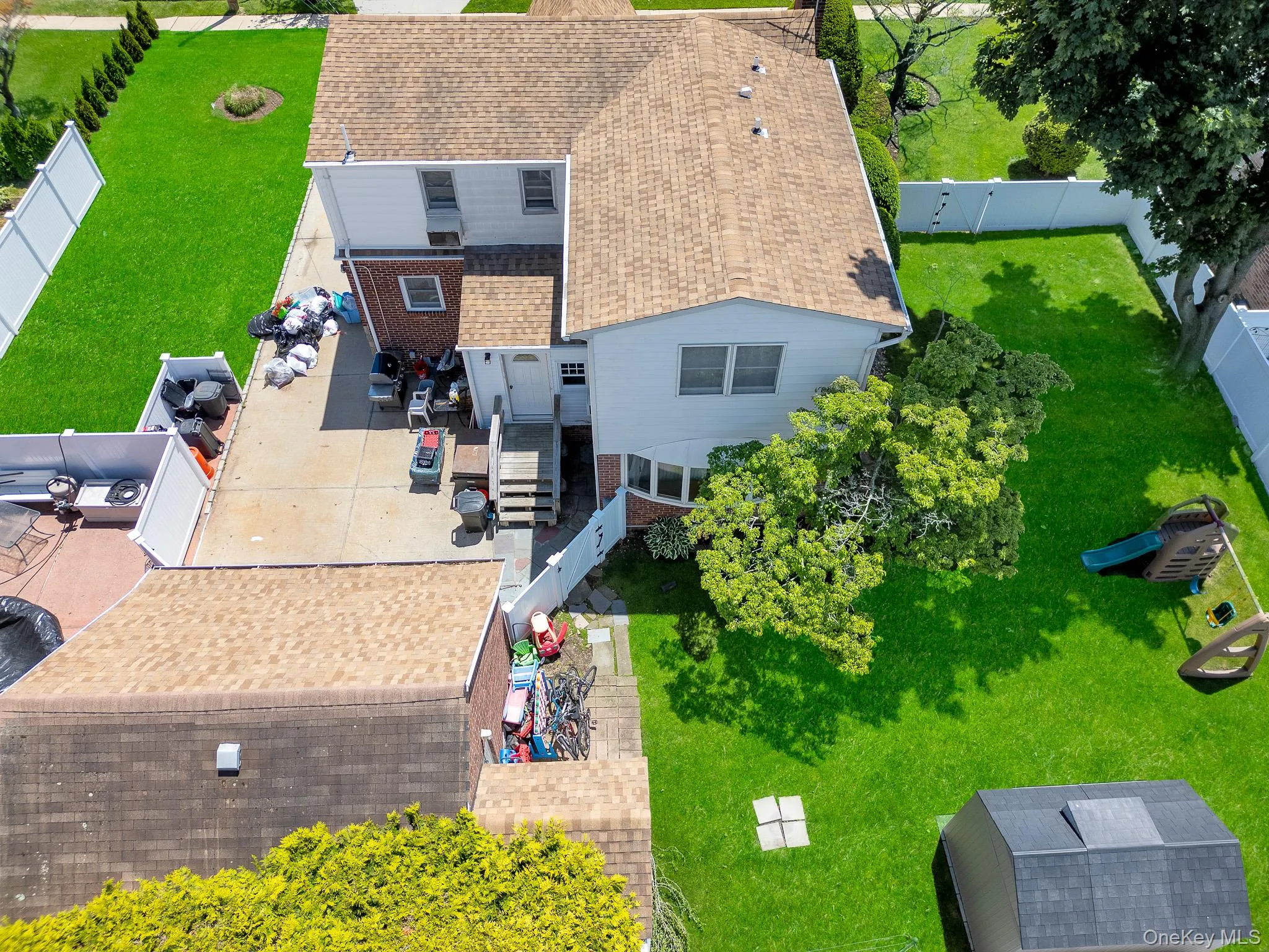 130 Fairfield Avenue, North Hempstead, NY, 4 Bedrooms Bedrooms, 10 Rooms Rooms,3 BathroomsBathrooms,Residential,For Rent,Fairfield,0,1012109 130 Fairfield Avenue, North Hempstead, NY, 4 Bedrooms Bedrooms, 10 Rooms Rooms,3 BathroomsBathrooms,Residential,For Rent,Fairfield,0,1012109