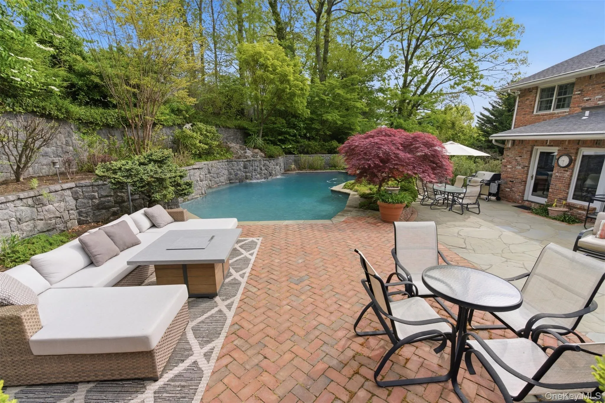 17 Holden Lane, Oyster Bay, NY, 4 Bedrooms Bedrooms, 10 Rooms Rooms,2 BathroomsBathrooms,Residential,For Rent,Holden,0,1012113 17 Holden Lane, Oyster Bay, NY, 4 Bedrooms Bedrooms, 10 Rooms Rooms,2 BathroomsBathrooms,Residential,For Rent,Holden,0,1012113