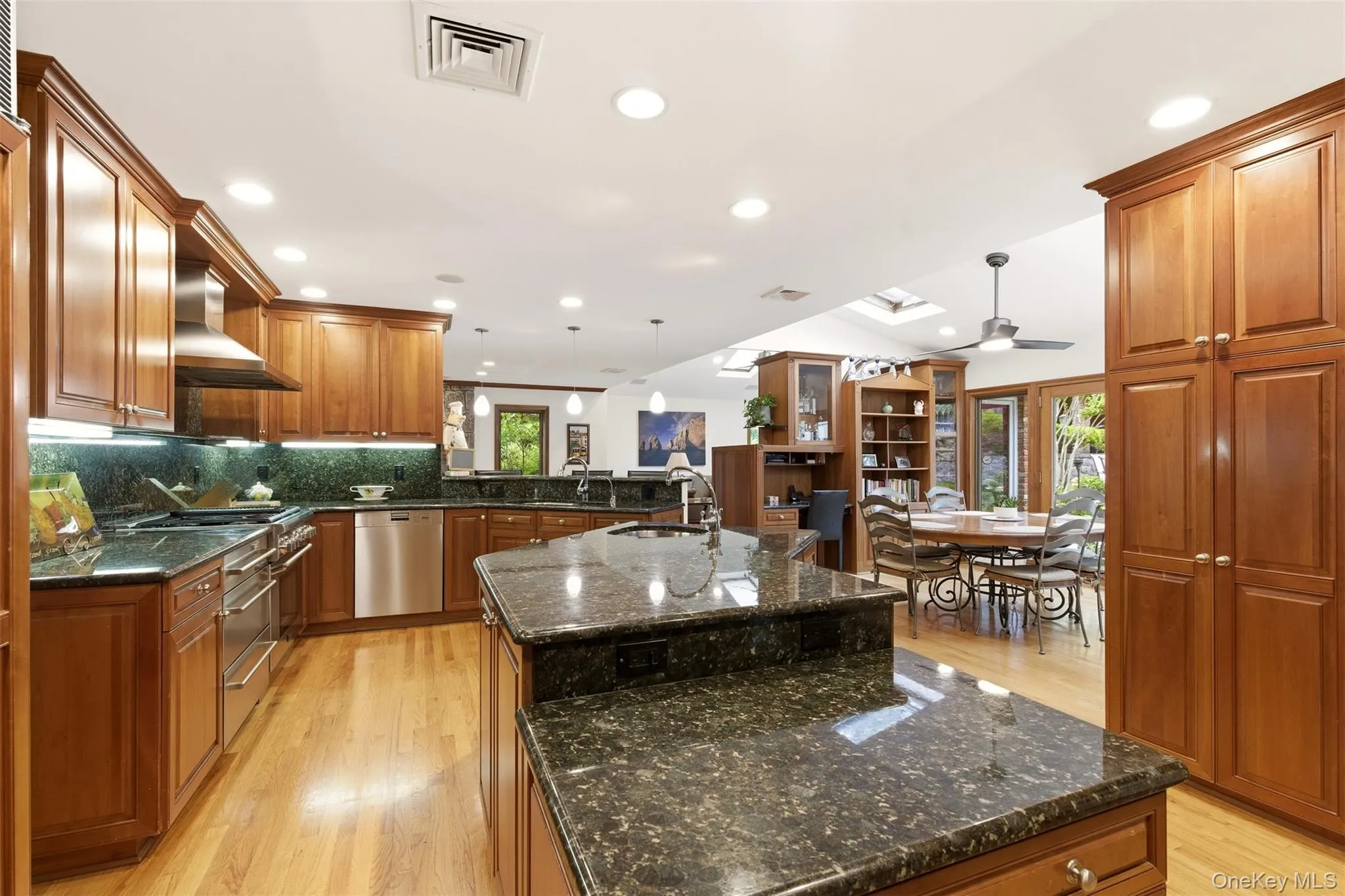 17 Holden Lane, Oyster Bay, NY, 4 Bedrooms Bedrooms, 10 Rooms Rooms,2 BathroomsBathrooms,Residential,For Rent,Holden,0,1012113 17 Holden Lane, Oyster Bay, NY, 4 Bedrooms Bedrooms, 10 Rooms Rooms,2 BathroomsBathrooms,Residential,For Rent,Holden,0,1012113