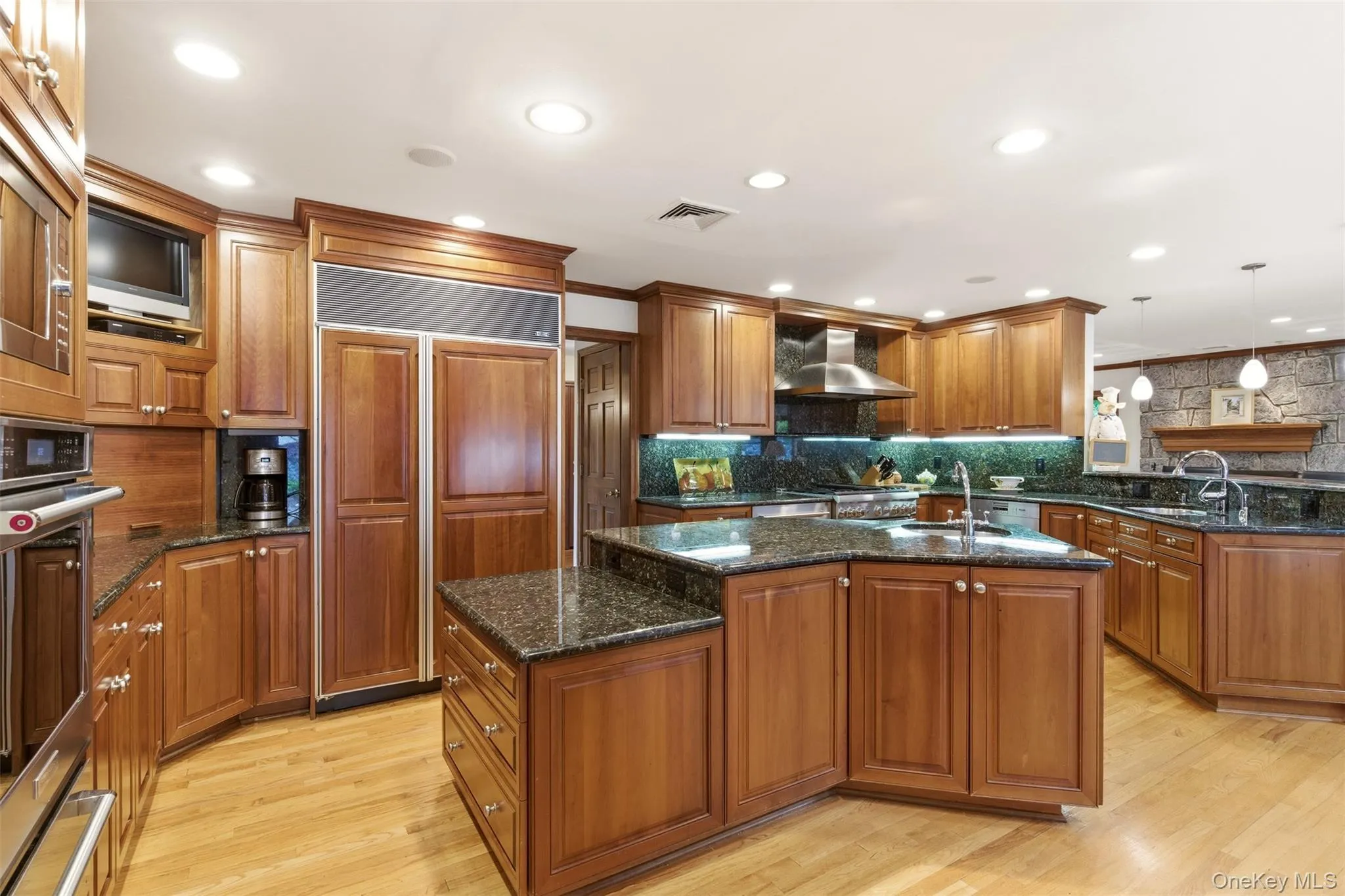 17 Holden Lane, Oyster Bay, NY, 4 Bedrooms Bedrooms, 10 Rooms Rooms,2 BathroomsBathrooms,Residential,For Rent,Holden,0,1012113 17 Holden Lane, Oyster Bay, NY, 4 Bedrooms Bedrooms, 10 Rooms Rooms,2 BathroomsBathrooms,Residential,For Rent,Holden,0,1012113