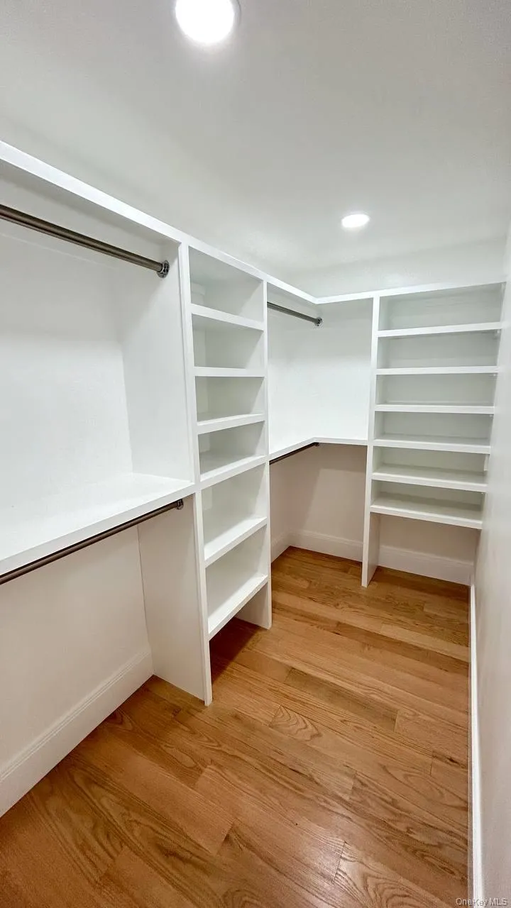 2450 Florin Court, Hempstead, NY, 5 Bedrooms Bedrooms, 12 Rooms Rooms,3 BathroomsBathrooms,Residential,For Rent,Florin,0,1012114 2450 Florin Court, Hempstead, NY, 5 Bedrooms Bedrooms, 12 Rooms Rooms,3 BathroomsBathrooms,Residential,For Rent,Florin,0,1012114